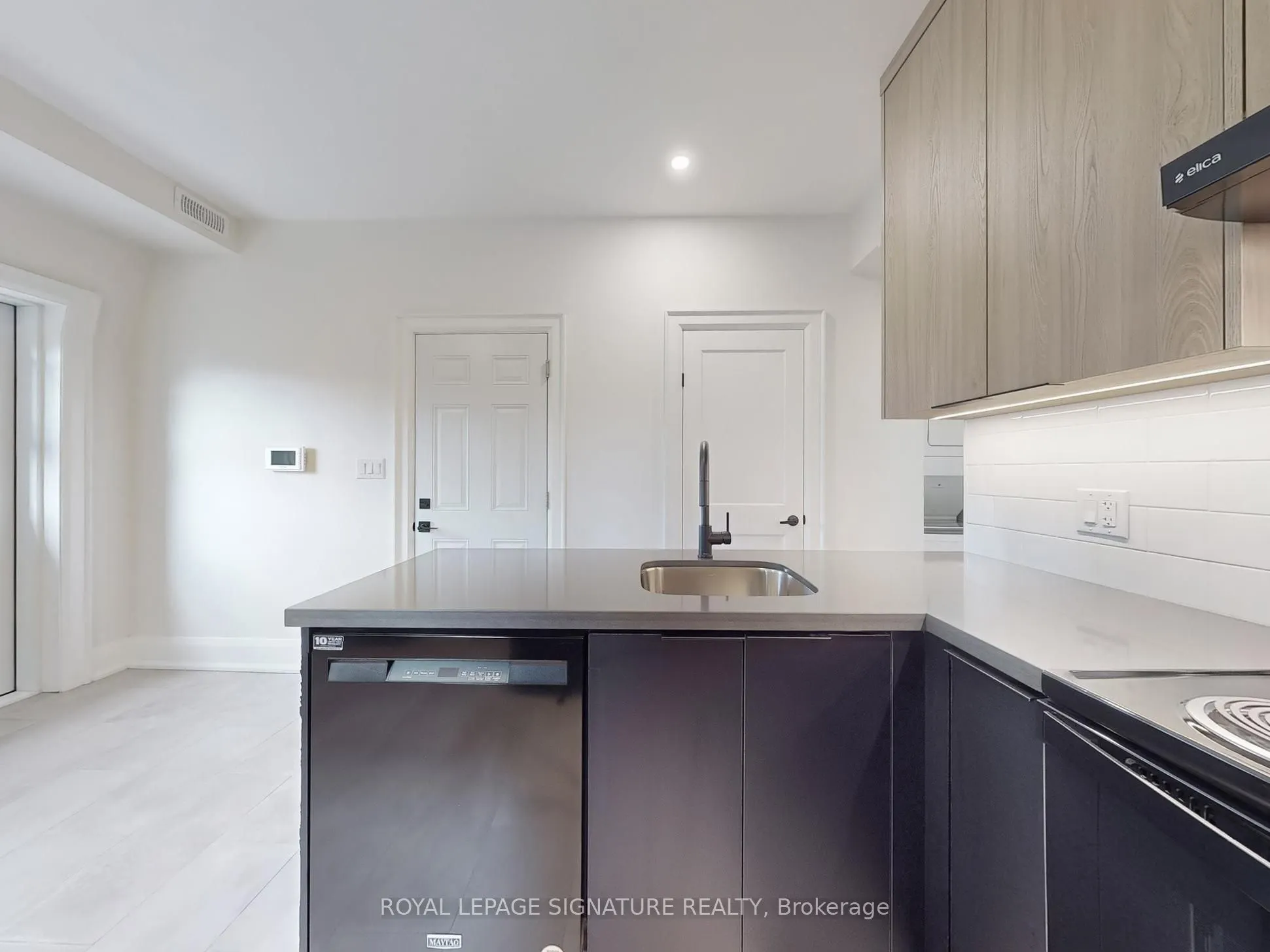 28 Beaconsfield Avenue, #3