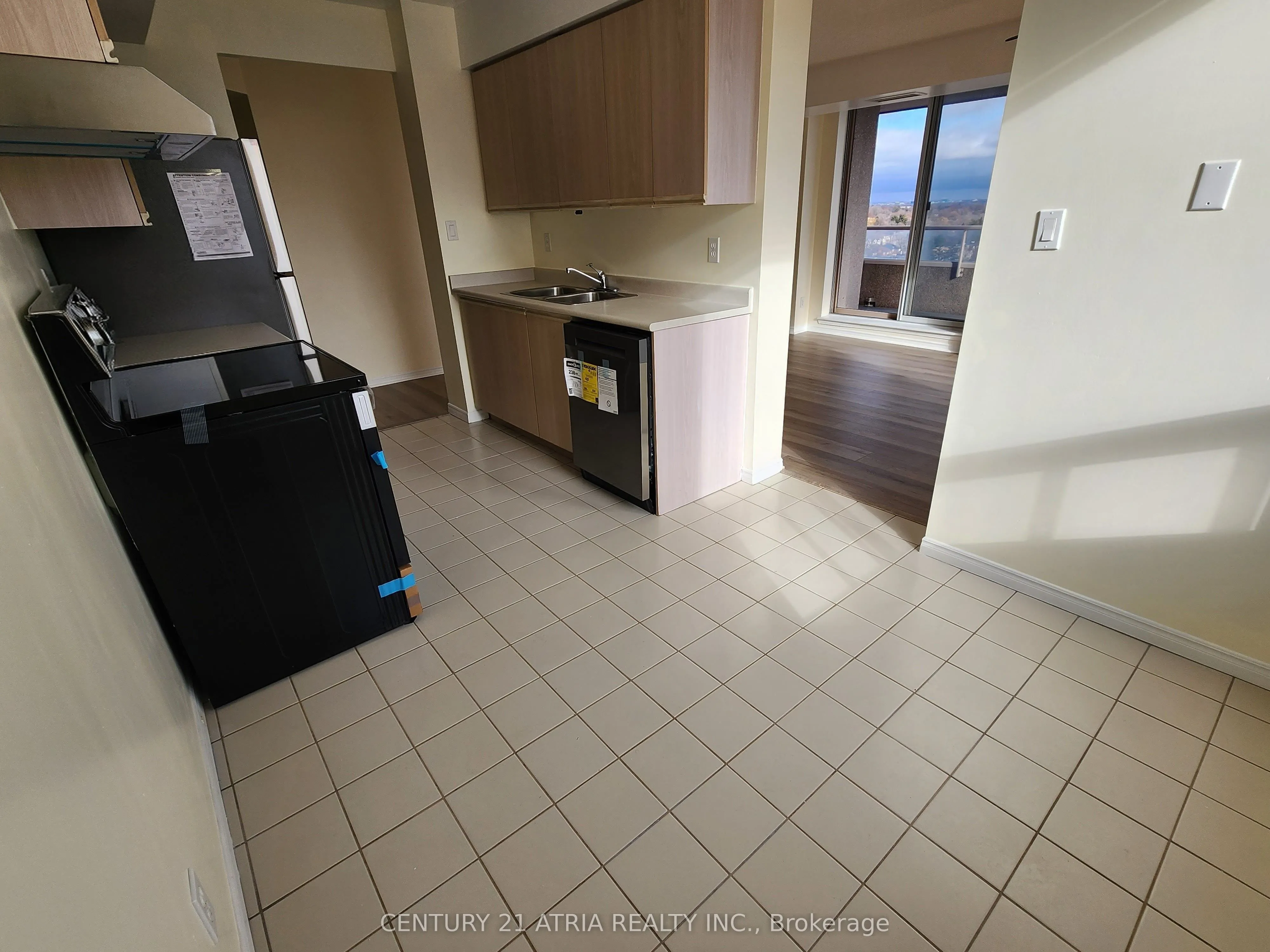 35 Empress Avenue, #1605