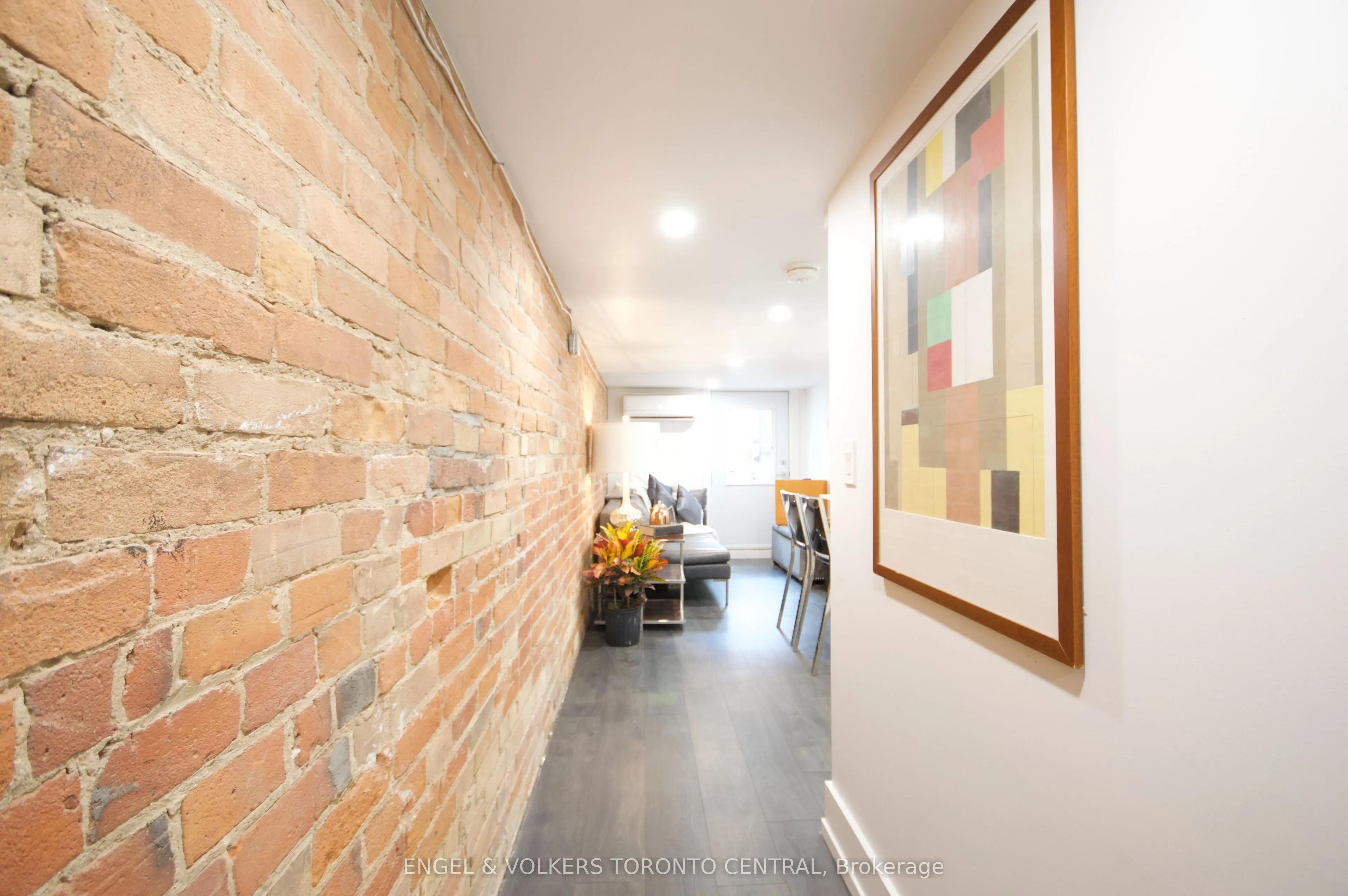 173 Carlton Street, #Lower 1