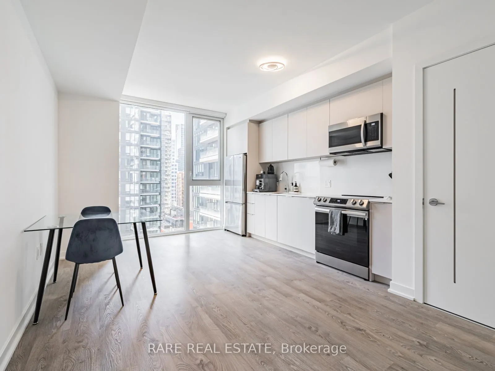 357 King Street W, #1505