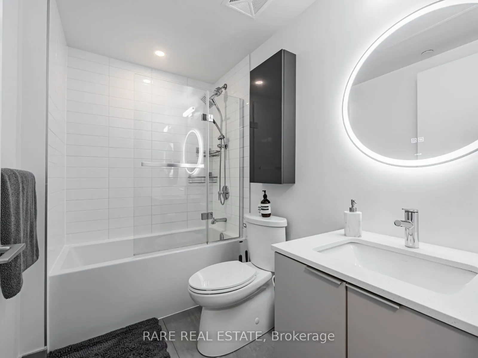 357 King Street W, #1505