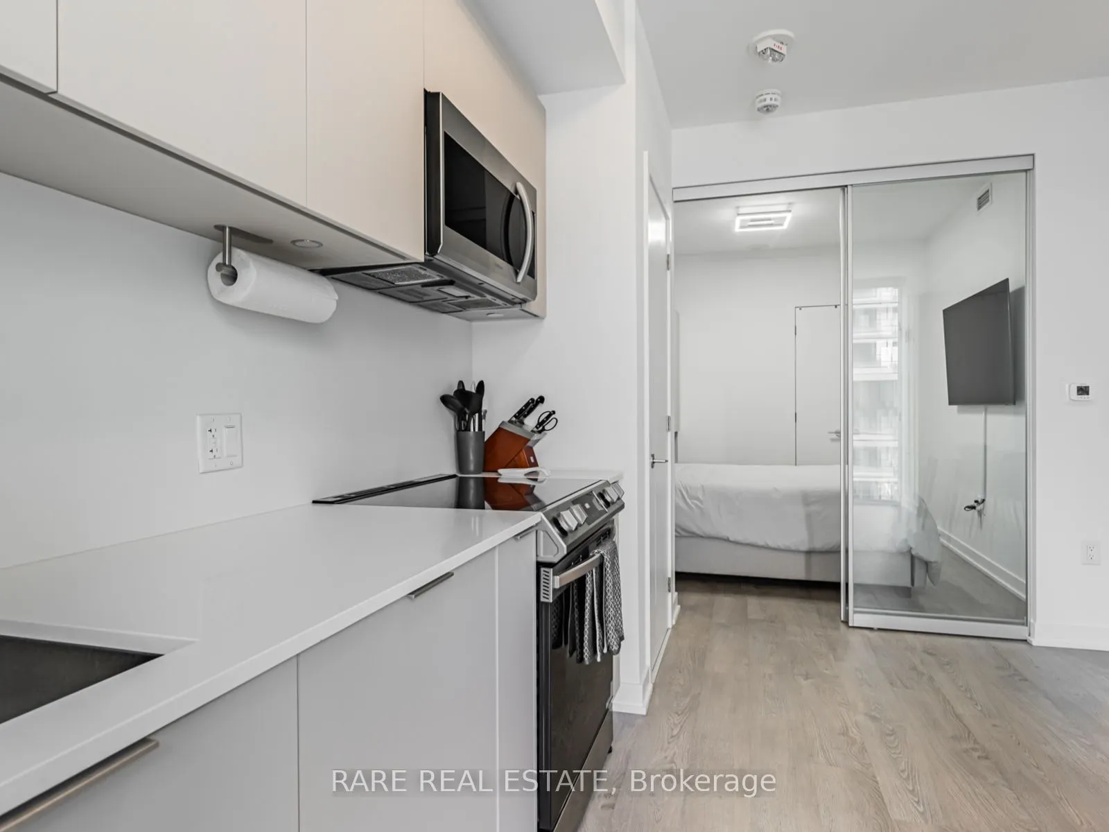 357 King Street W, #1505