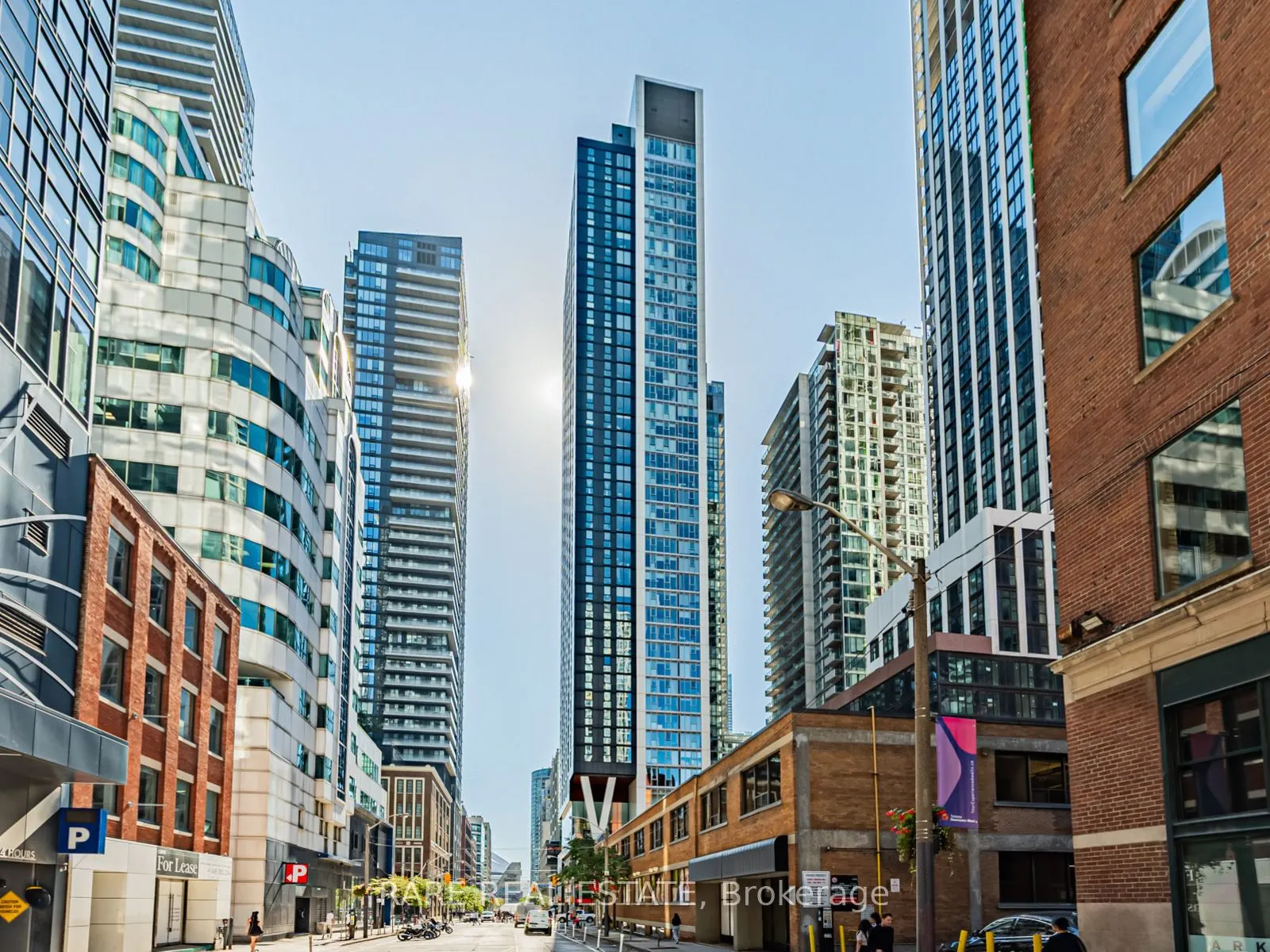357 King Street W, #1505