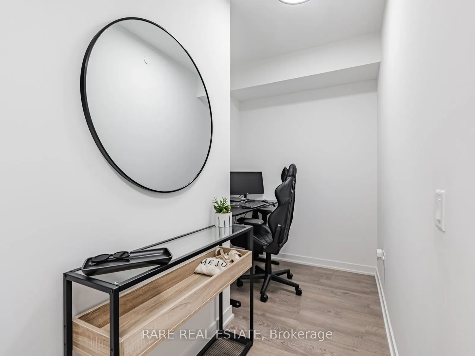 357 King Street W, #1505