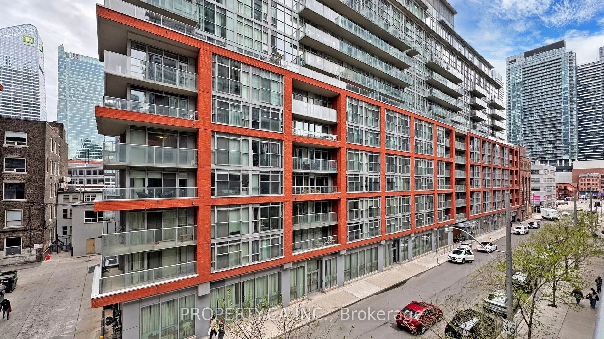 30 Nelson Street, #311
