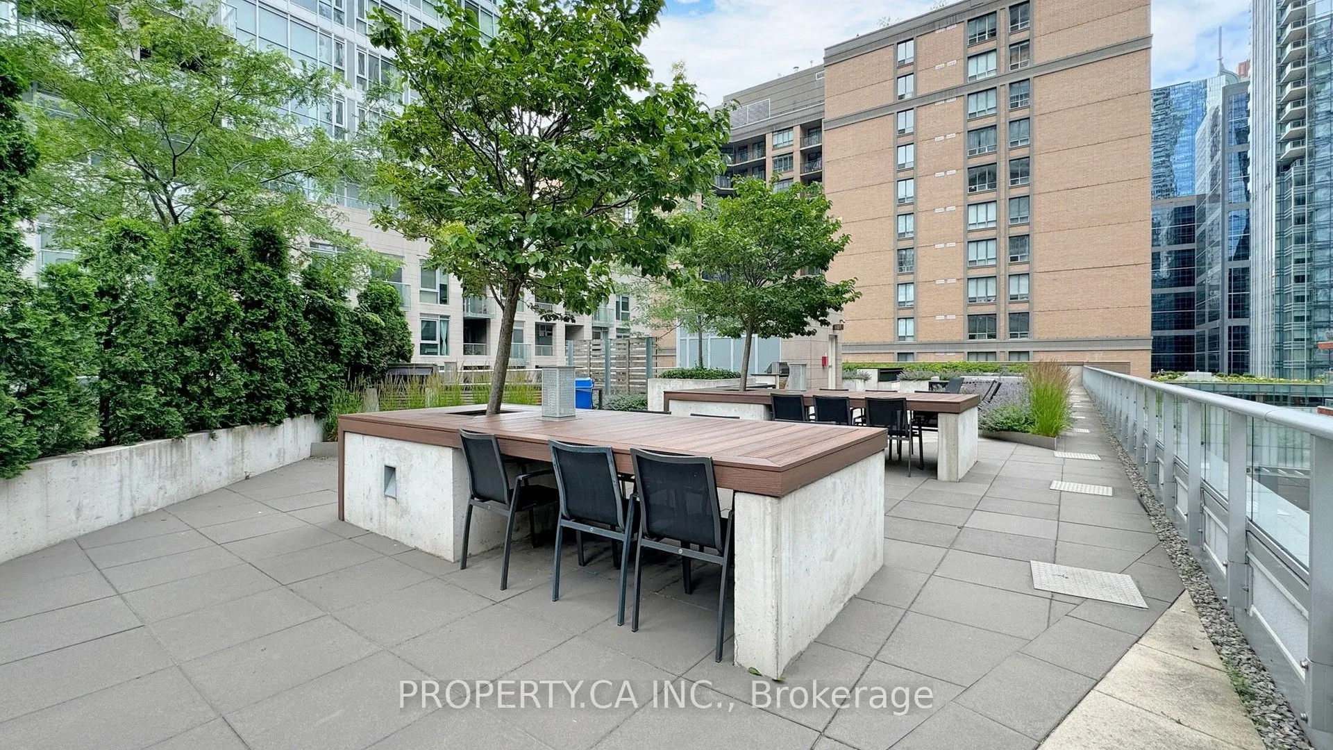 30 Nelson Street, #311