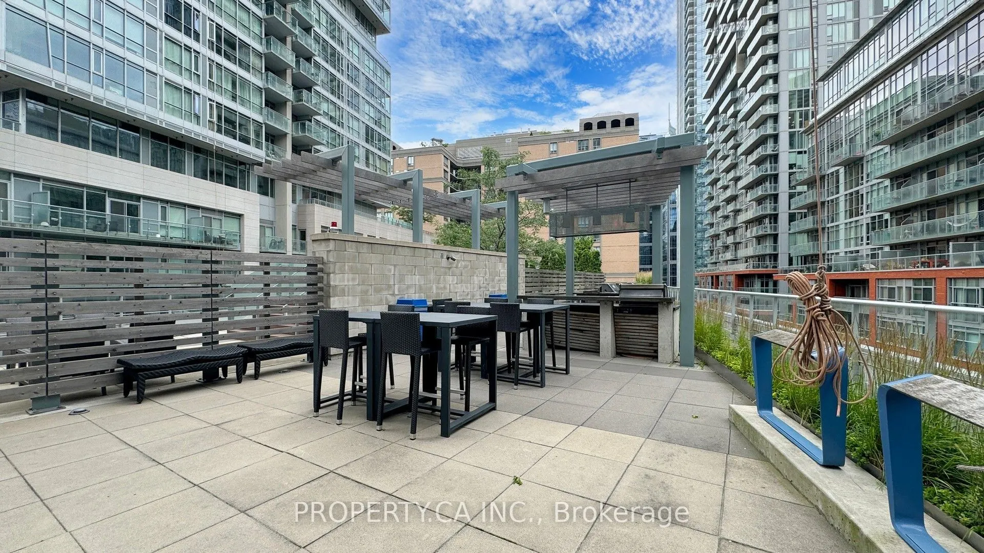 30 Nelson Street, #311