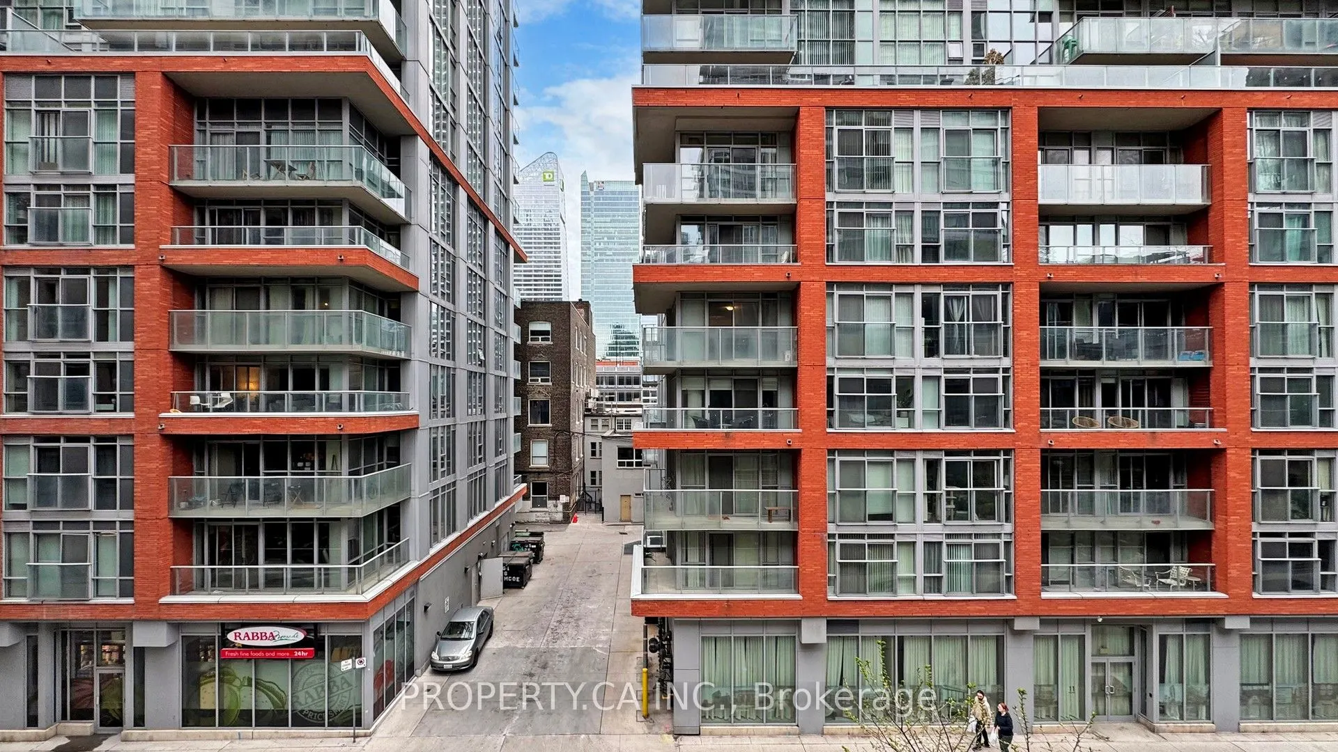 30 Nelson Street, #311