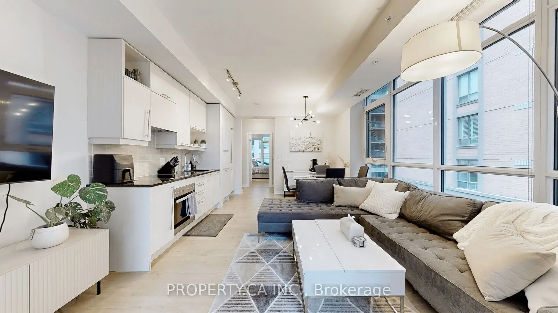 30 Nelson Street, #311