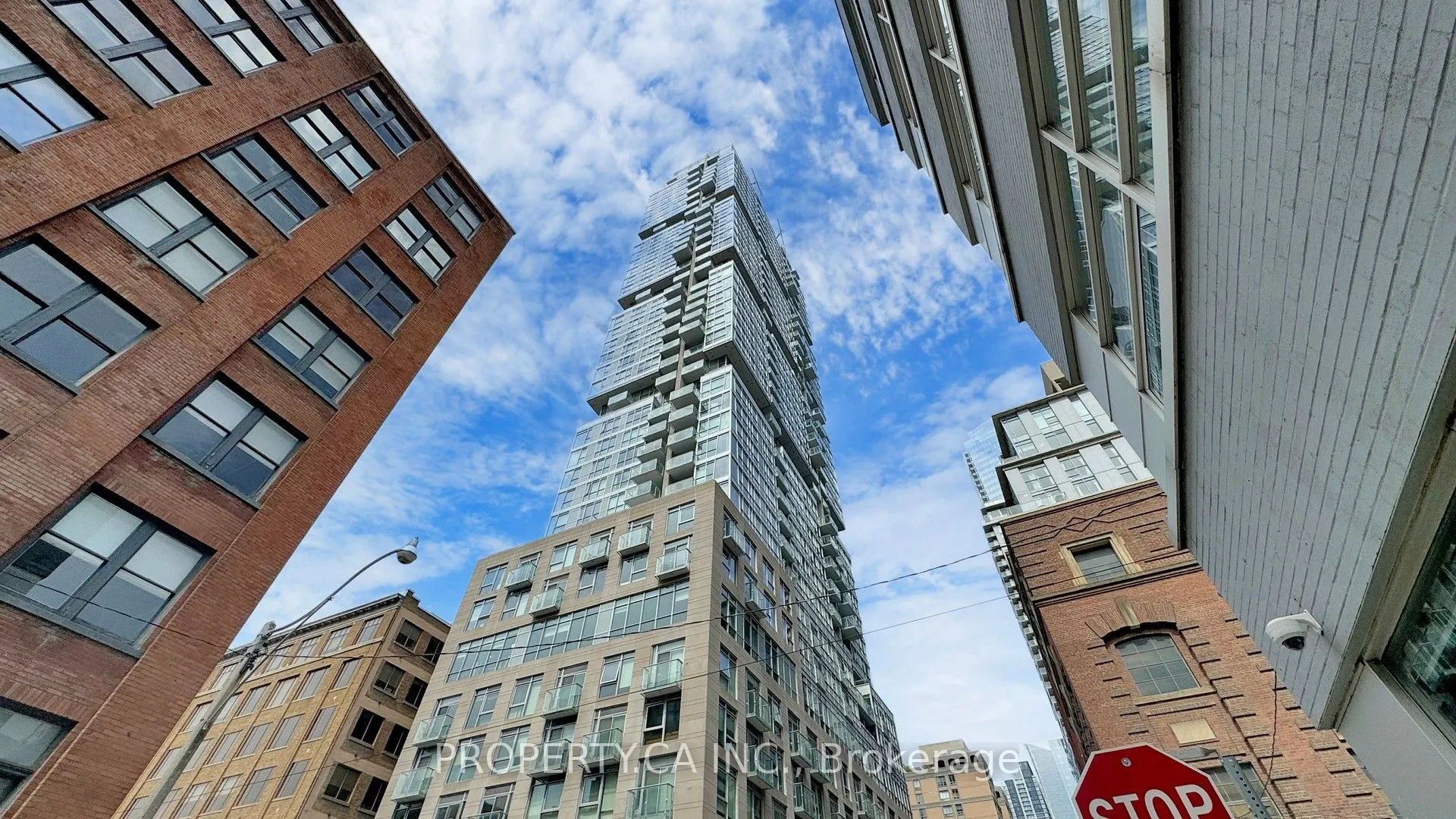30 Nelson Street, #311