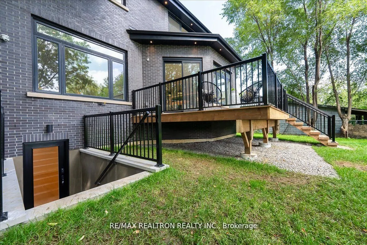 275 Reiner Road