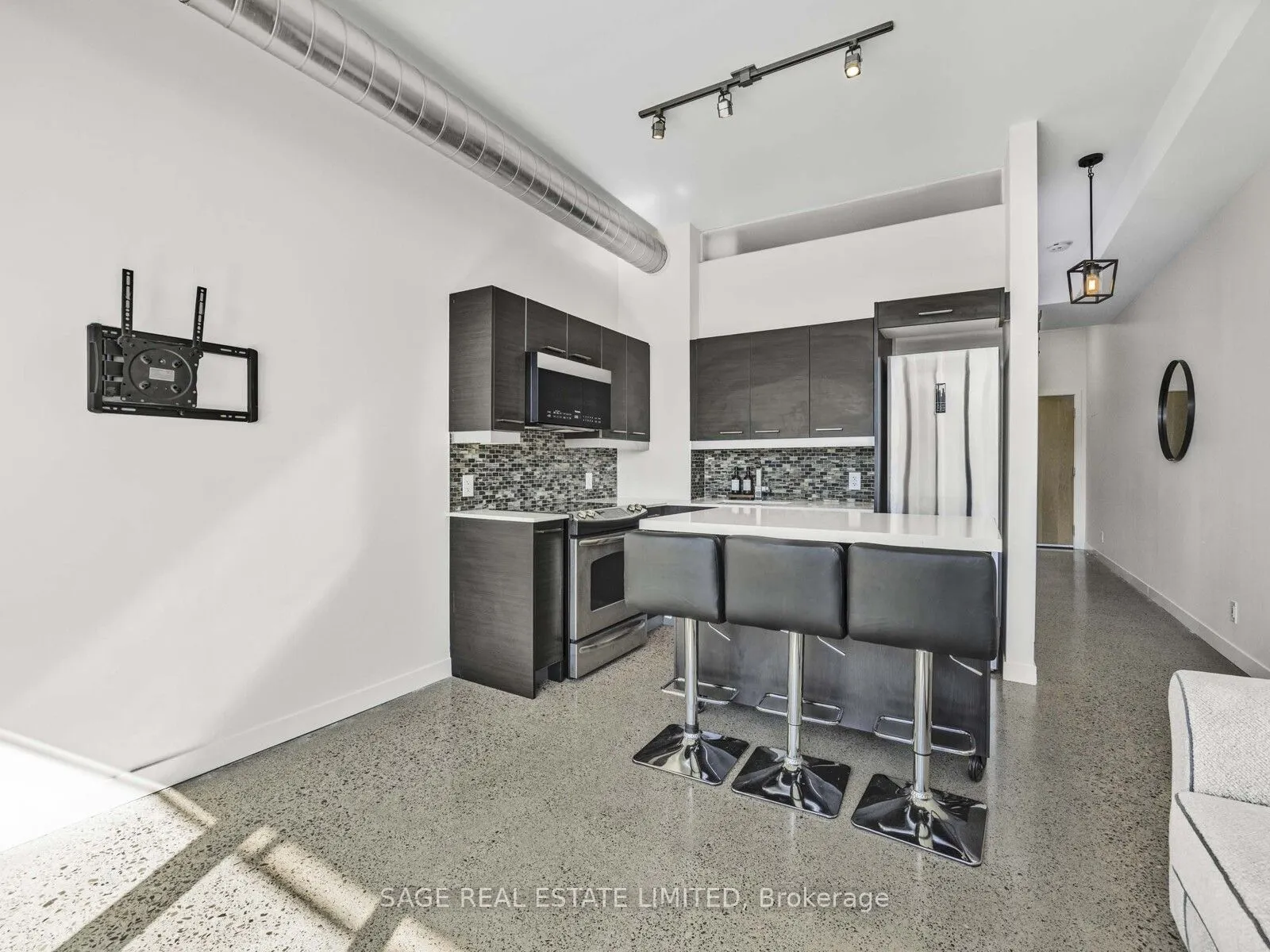 510 King Street E, #405