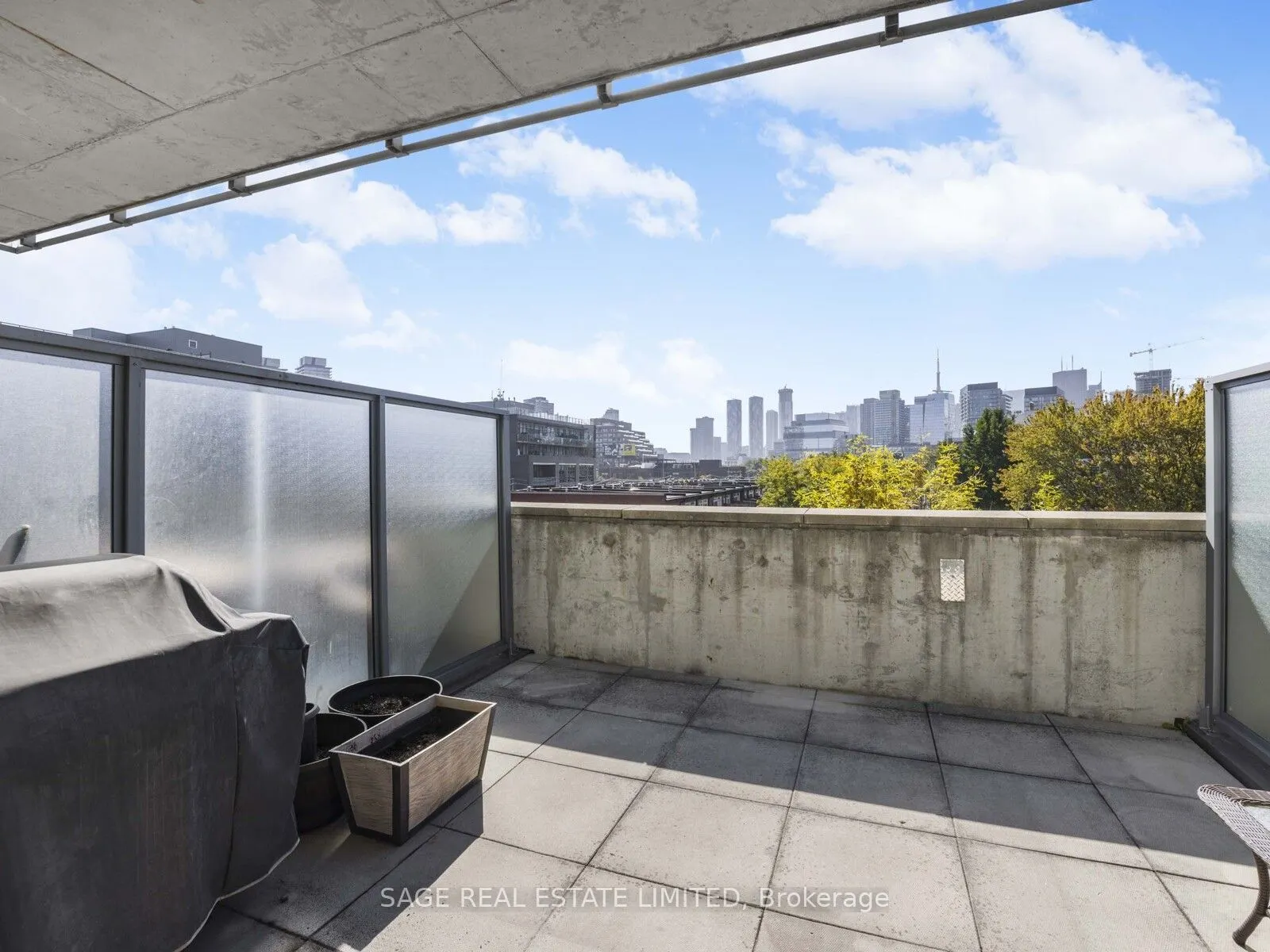 510 King Street E, #405