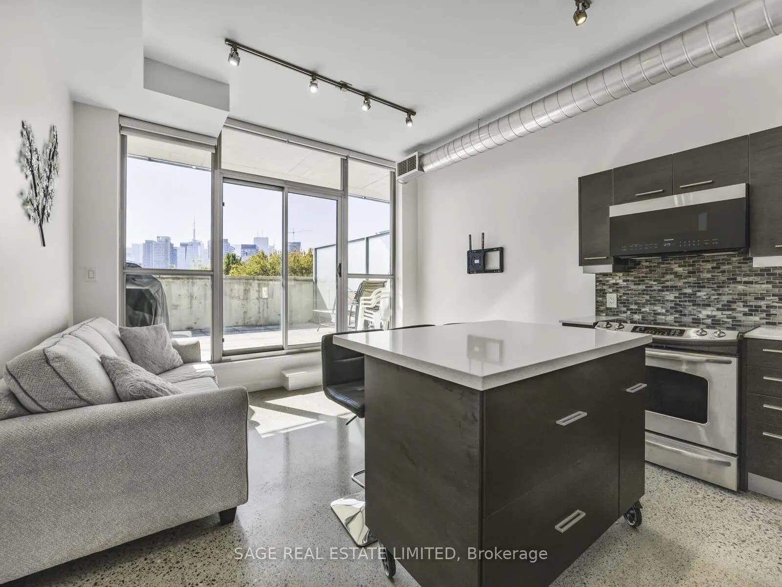 510 King Street E, #405