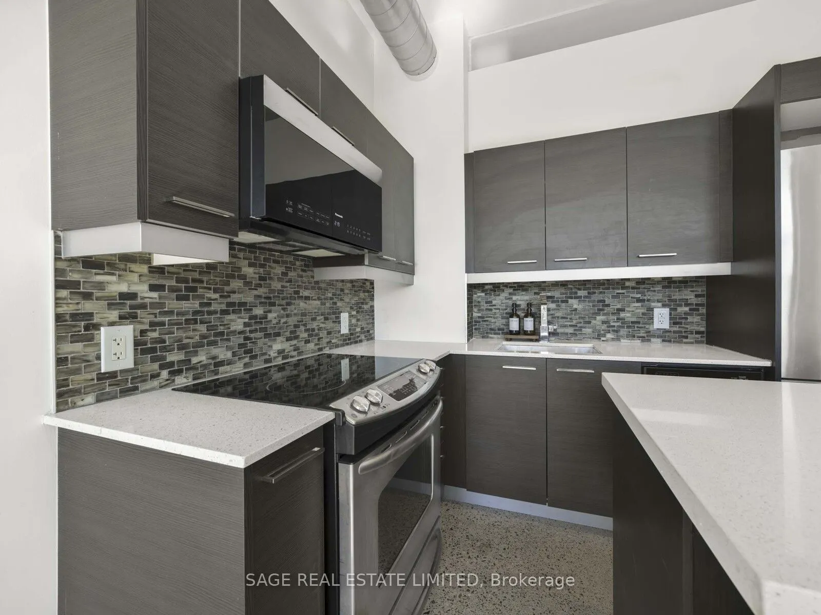 510 King Street E, #405