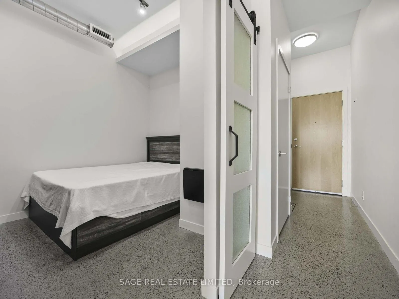 510 King Street E, #405
