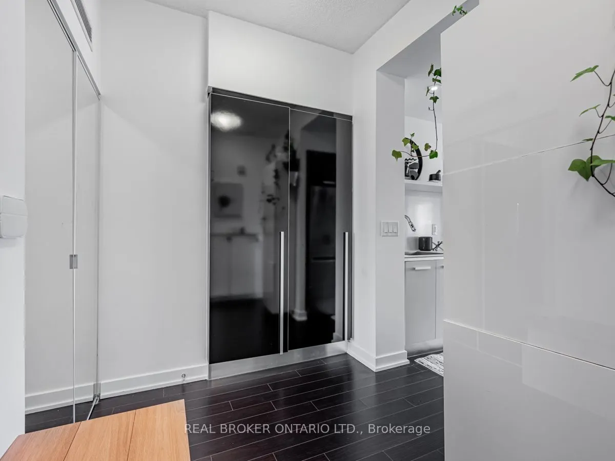 38 Dan Leckie Way, #3106