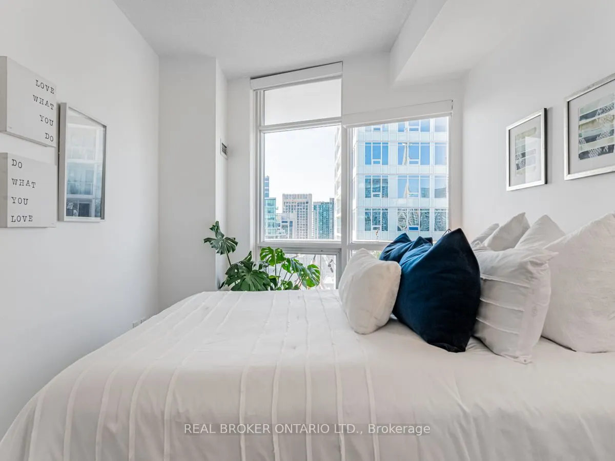 38 Dan Leckie Way, #3106