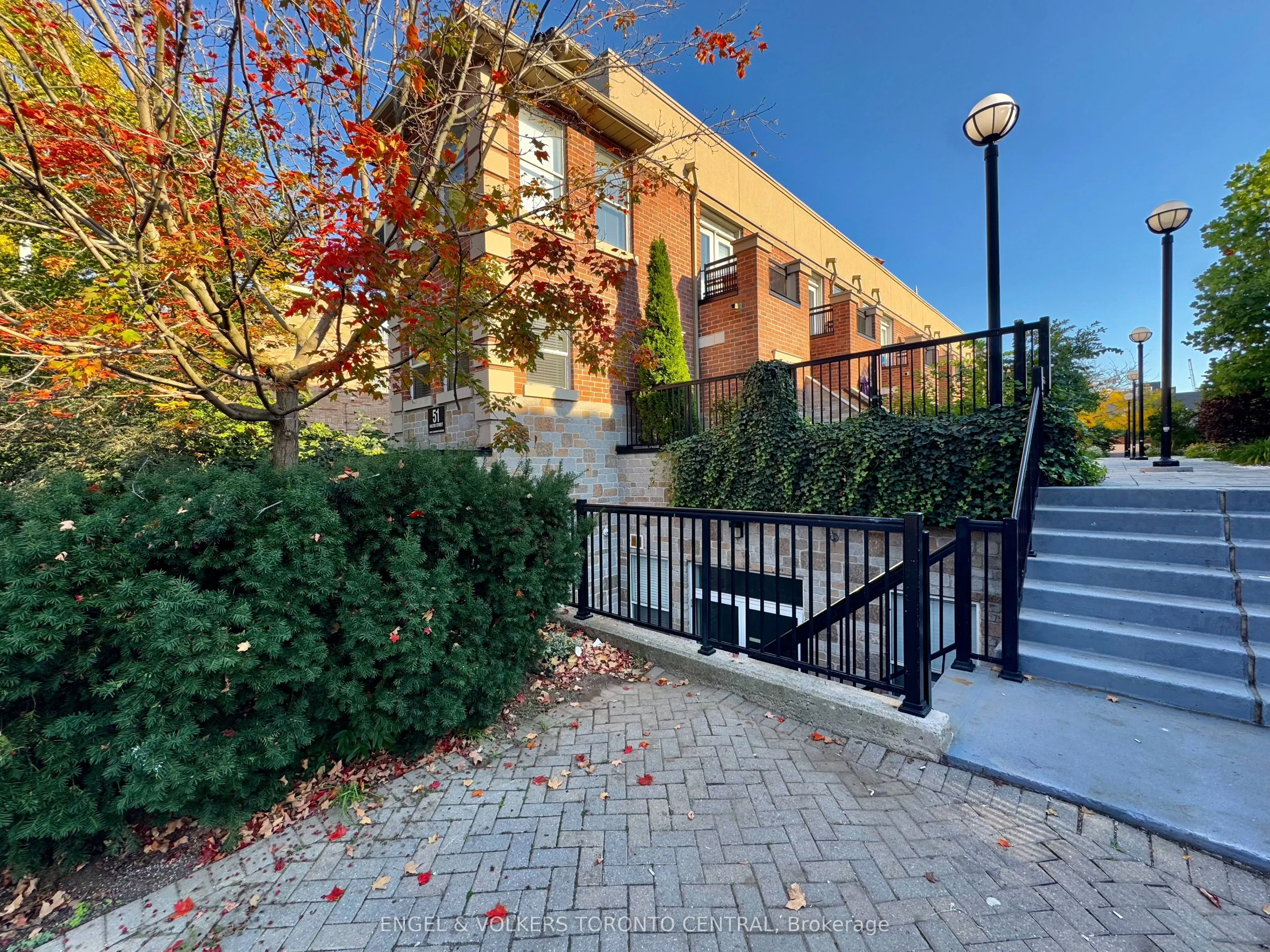 51 Halton Street, #216