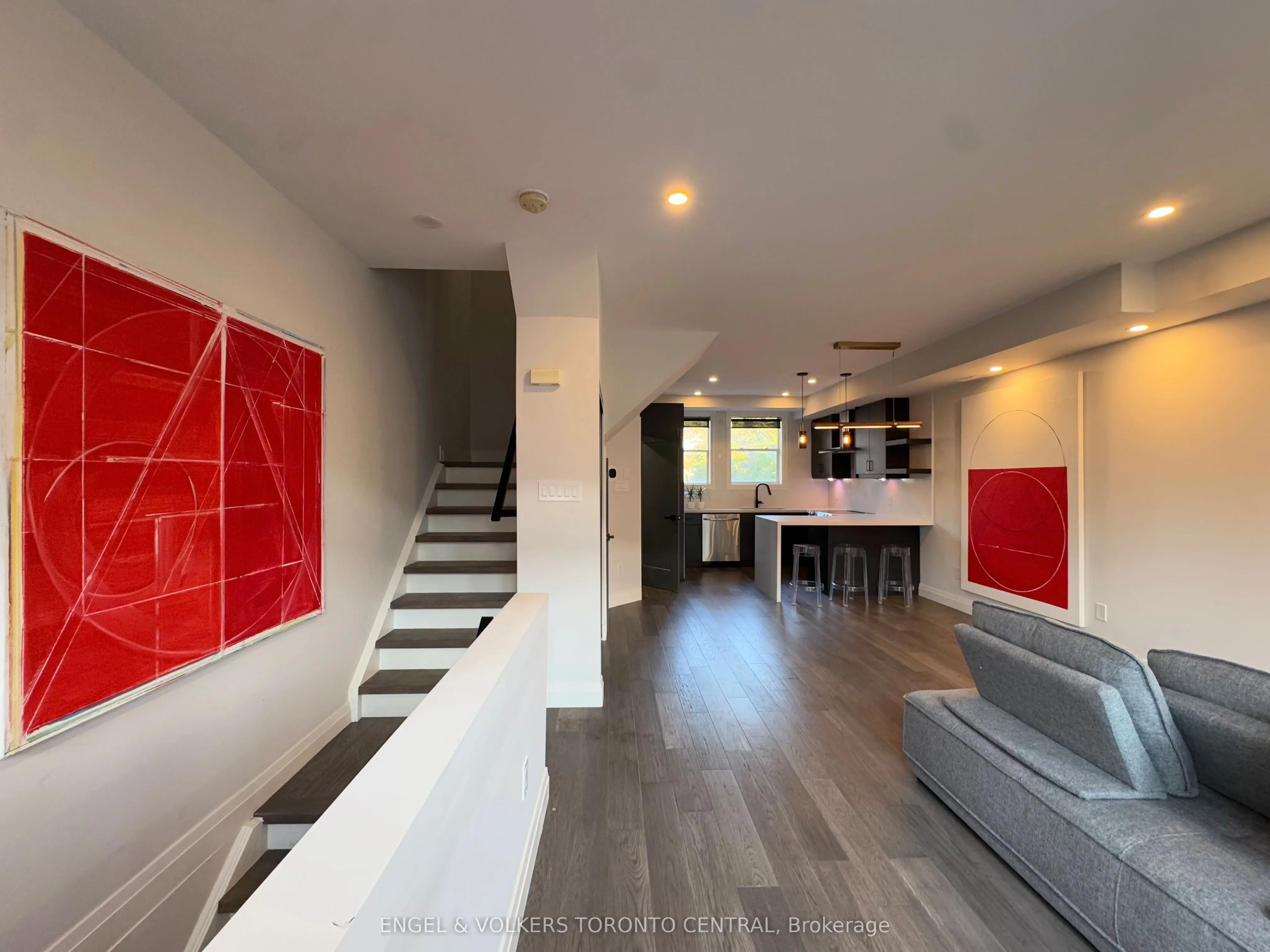 51 Halton Street, #216