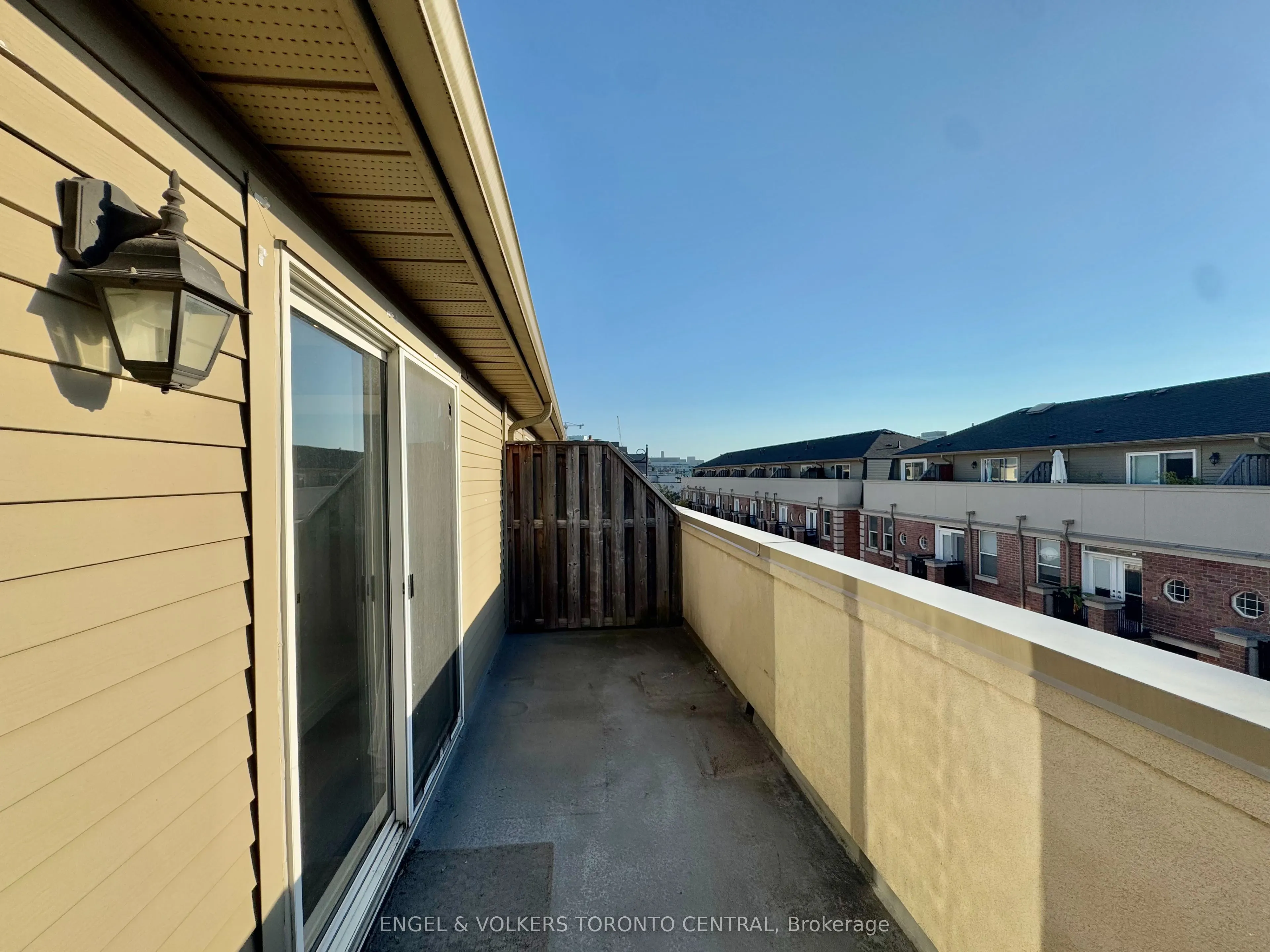 51 Halton Street, #216