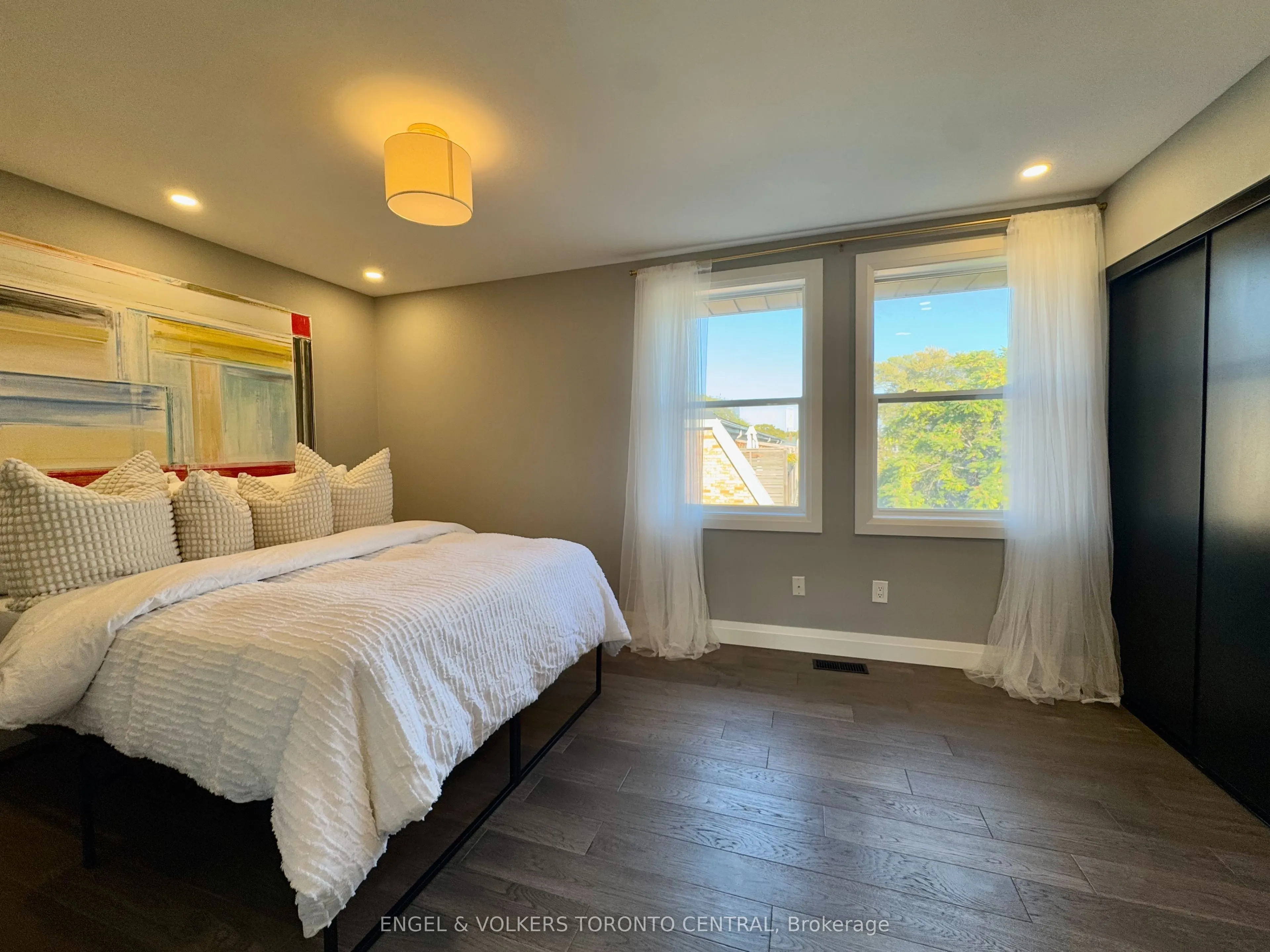 51 Halton Street, #216