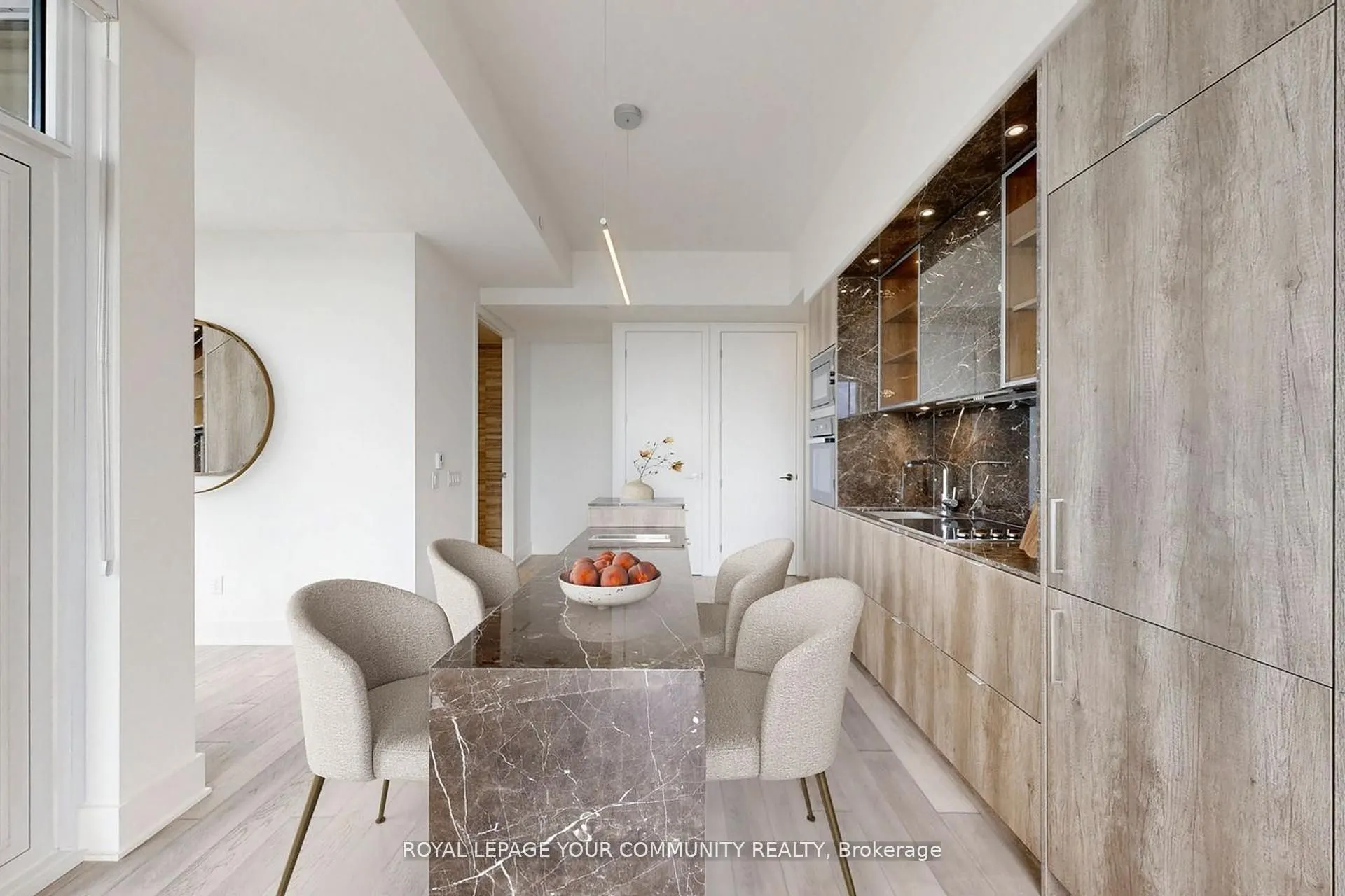11 Yorkville Avenue, #6002