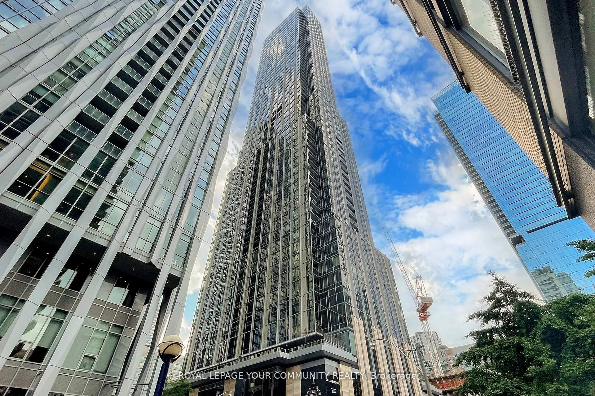 11 Yorkville Avenue, #6002