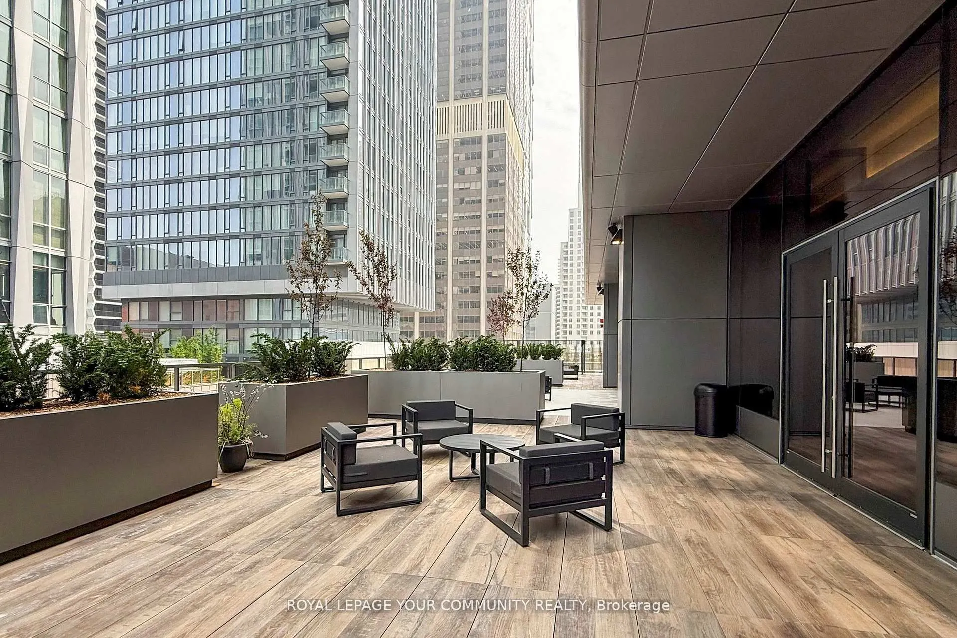 11 Yorkville Avenue, #6002