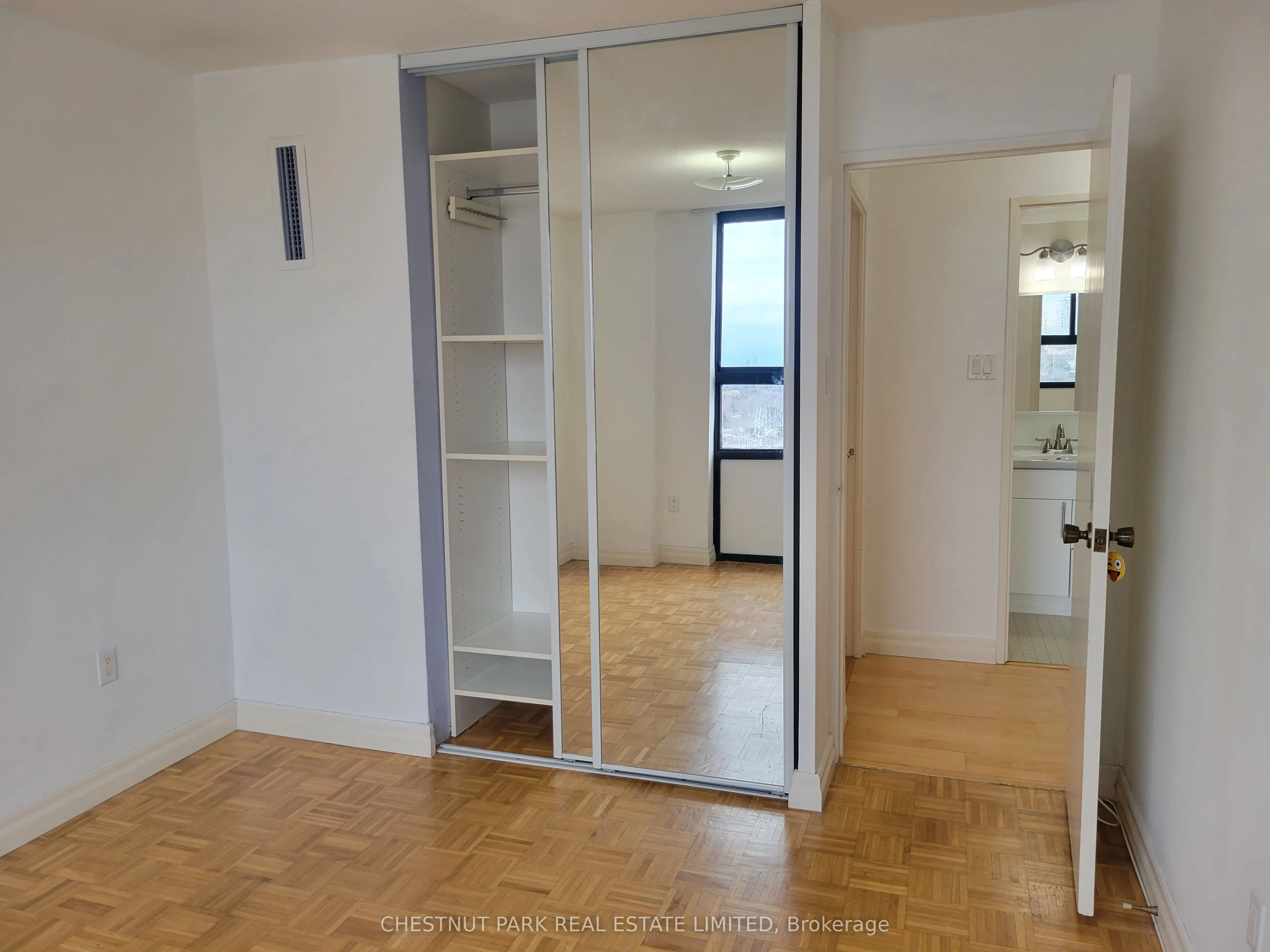 260 Seneca Hill Drive, #1404