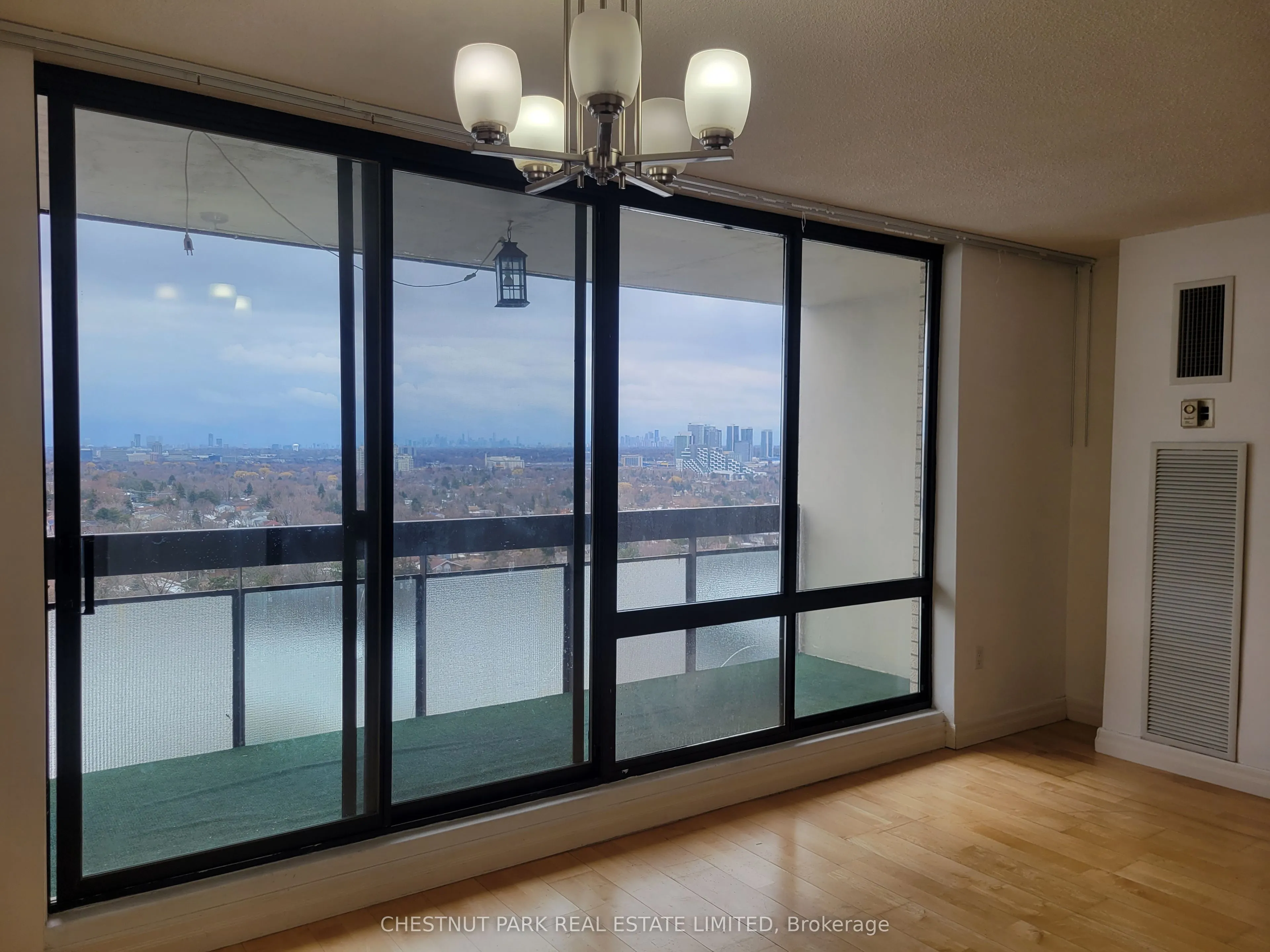 260 Seneca Hill Drive, #1404
