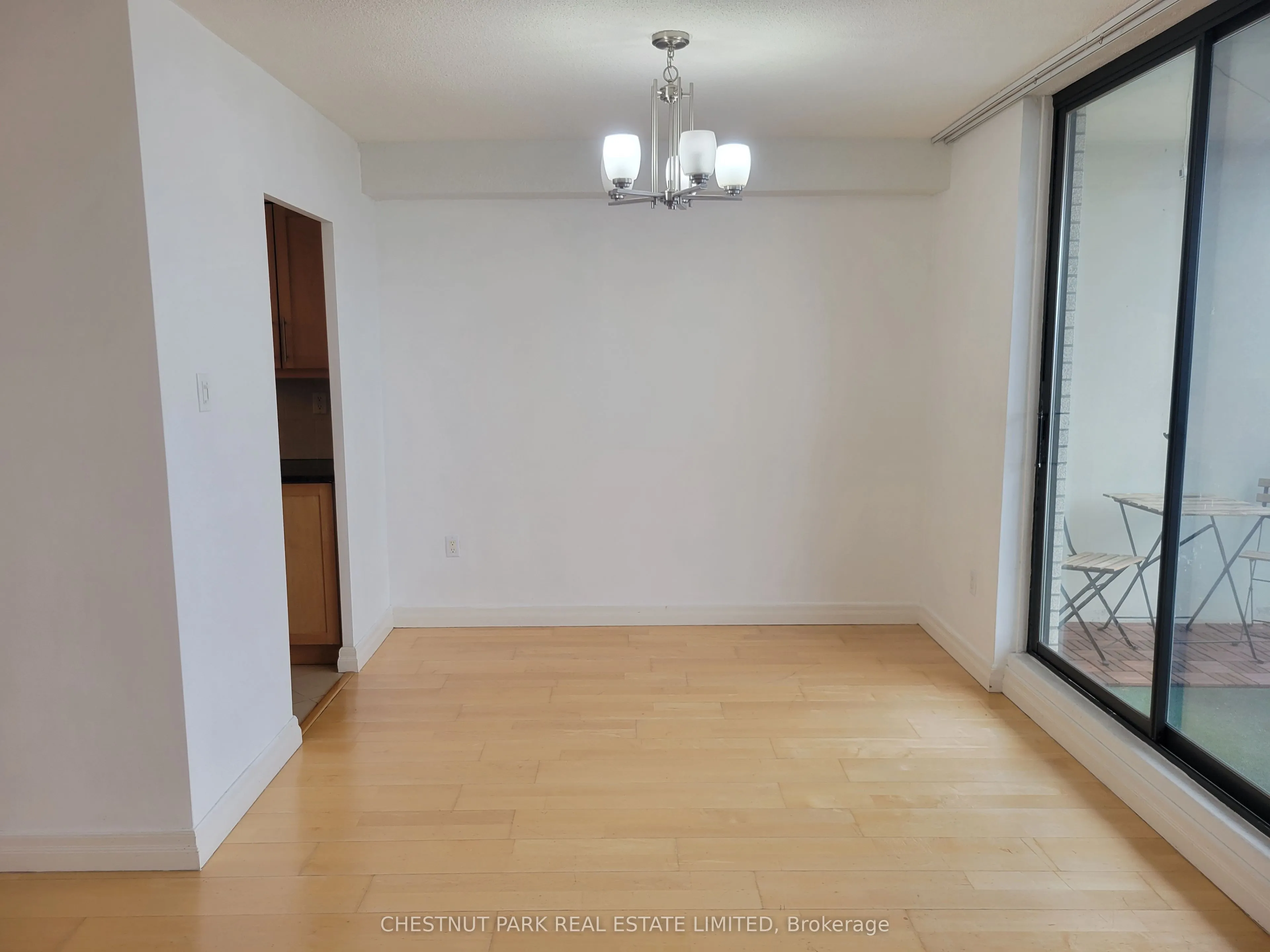 260 Seneca Hill Drive, #1404