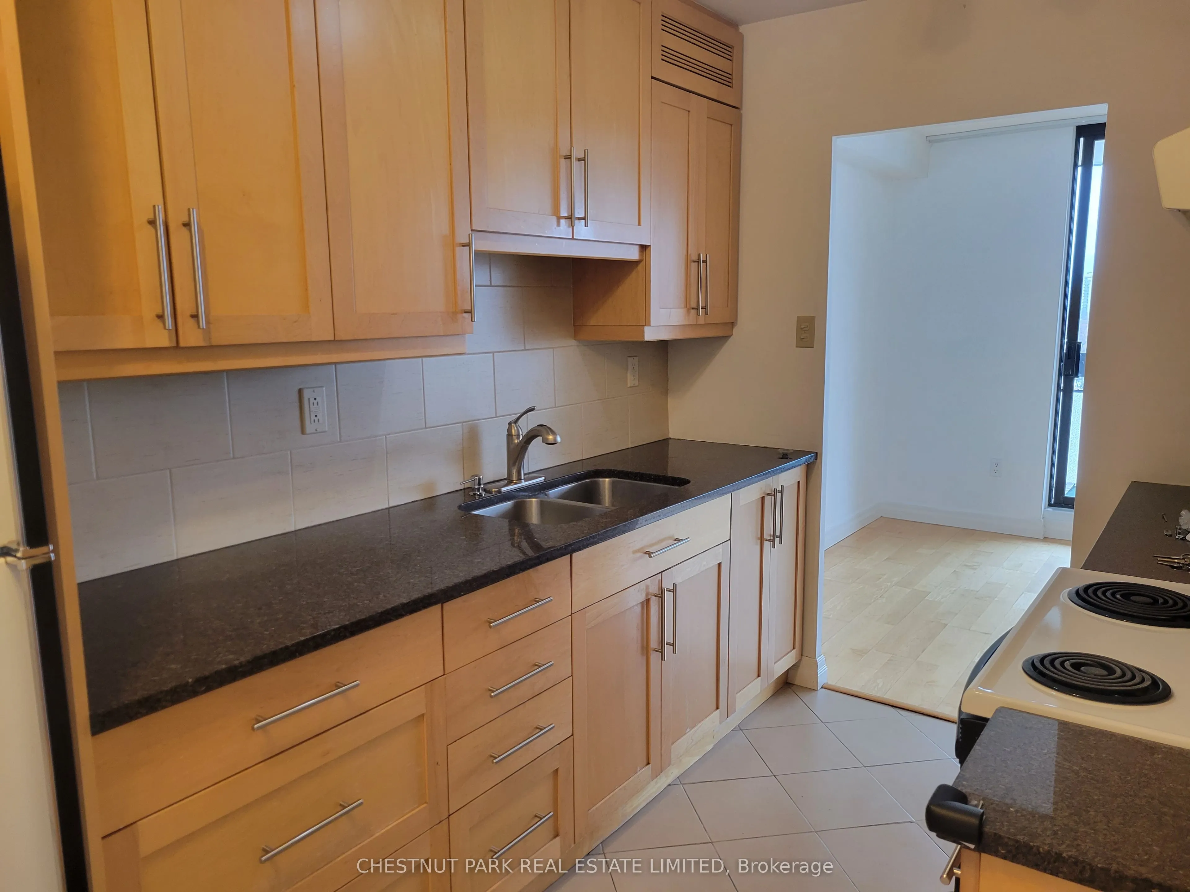 260 Seneca Hill Drive, #1404