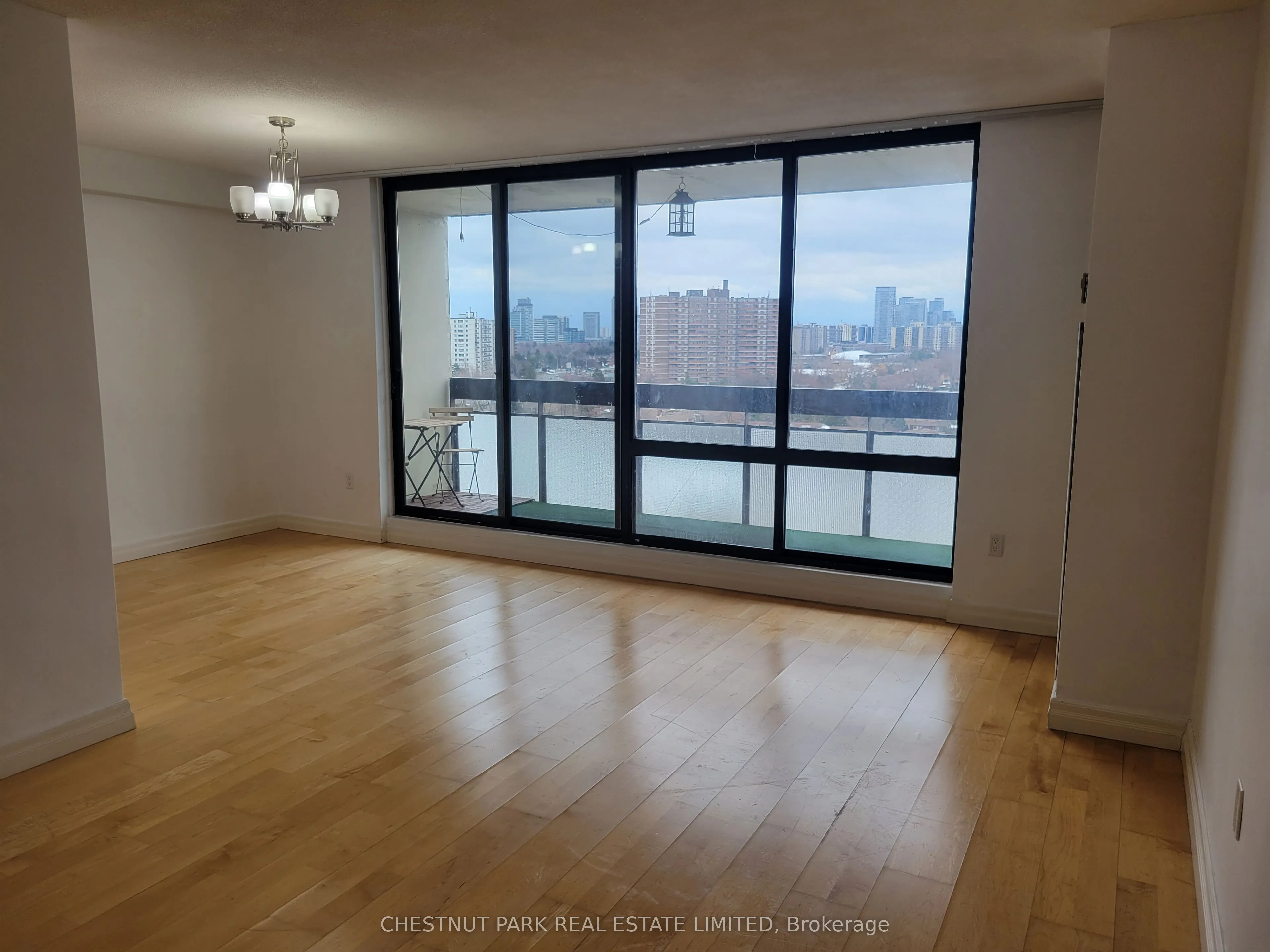 260 Seneca Hill Drive, #1404