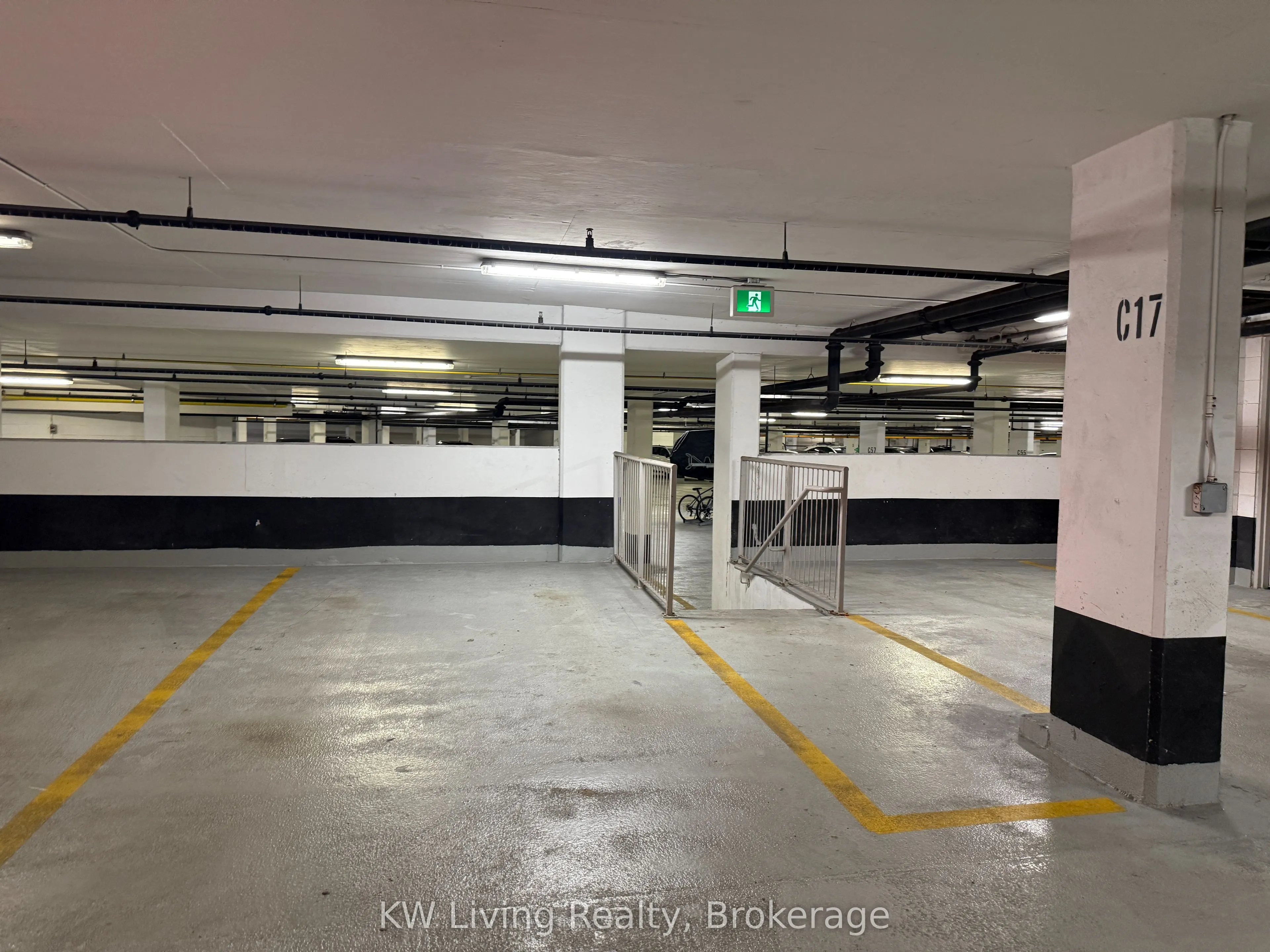 128 Fairview Mall Drive, #1510