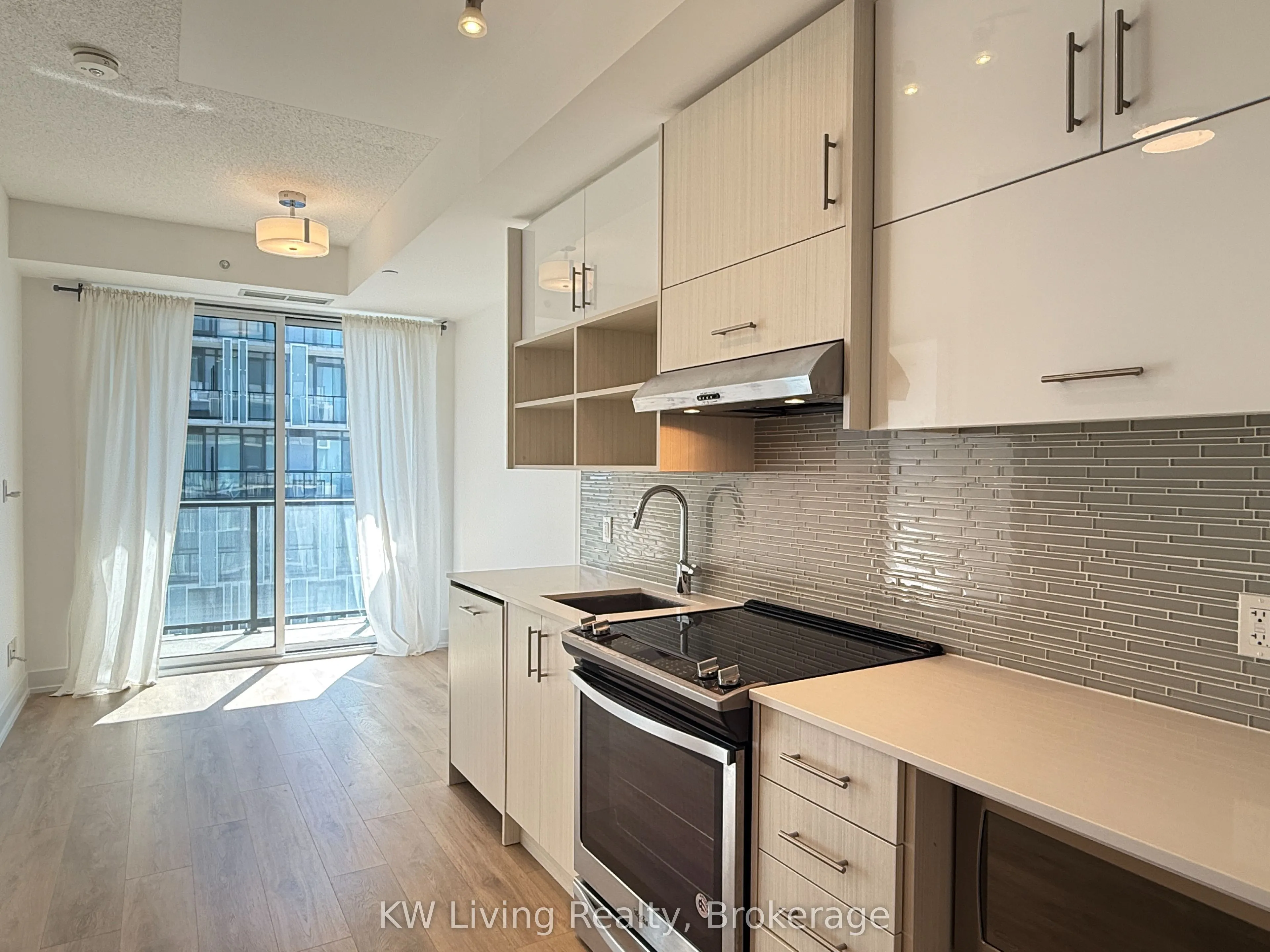 128 Fairview Mall Drive, #1510