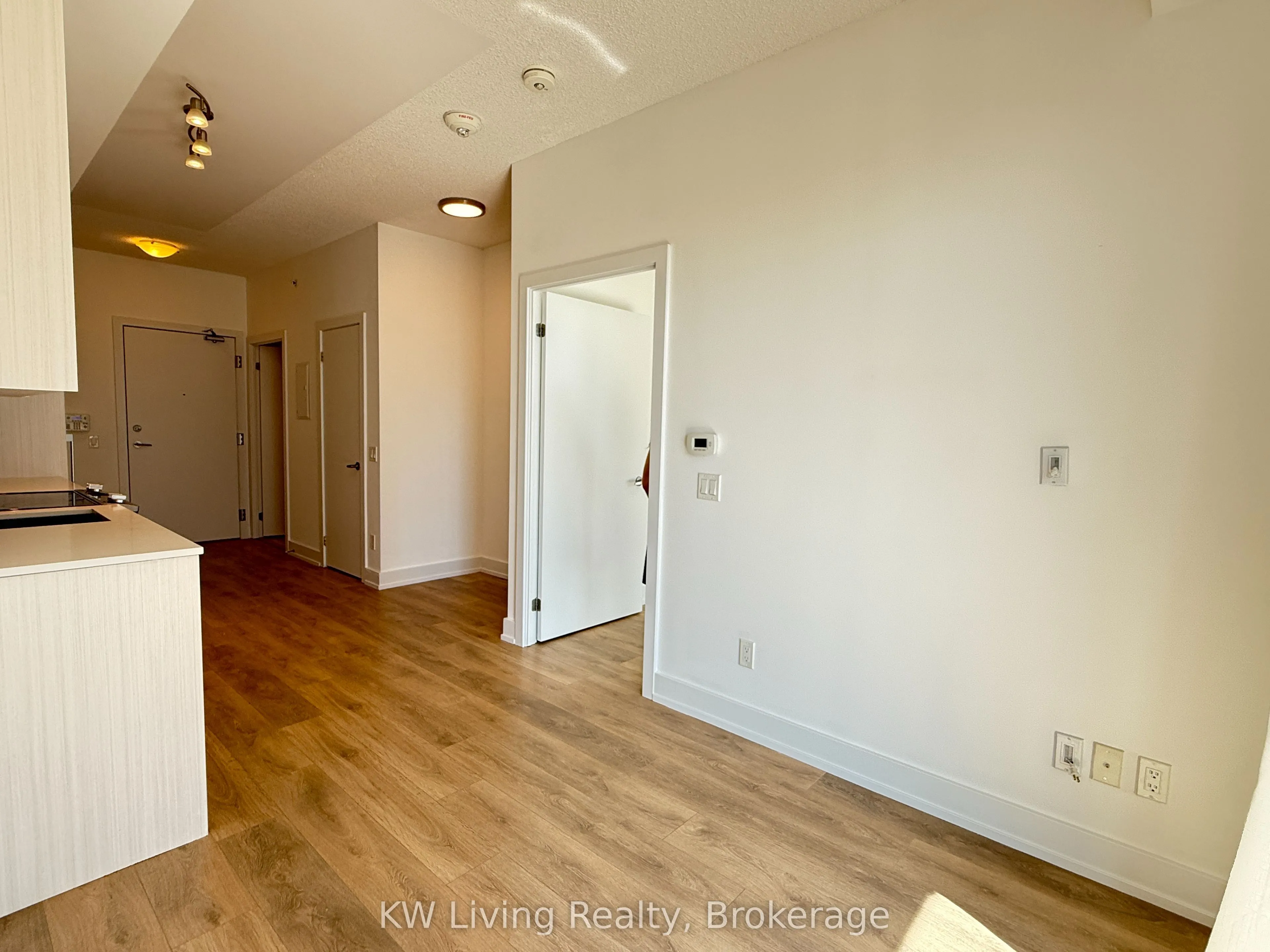 128 Fairview Mall Drive, #1510