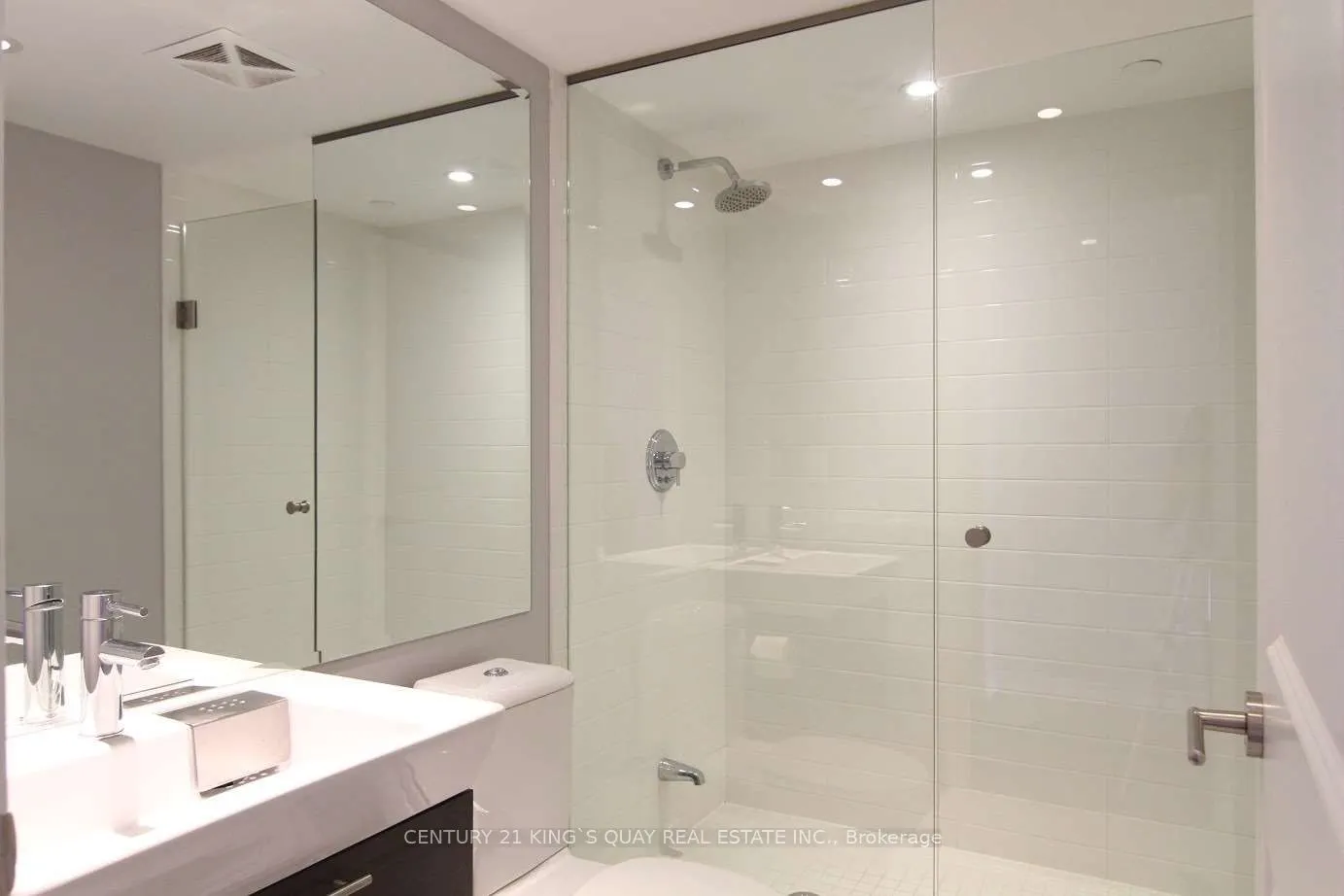 386 Yonge Street, #4815