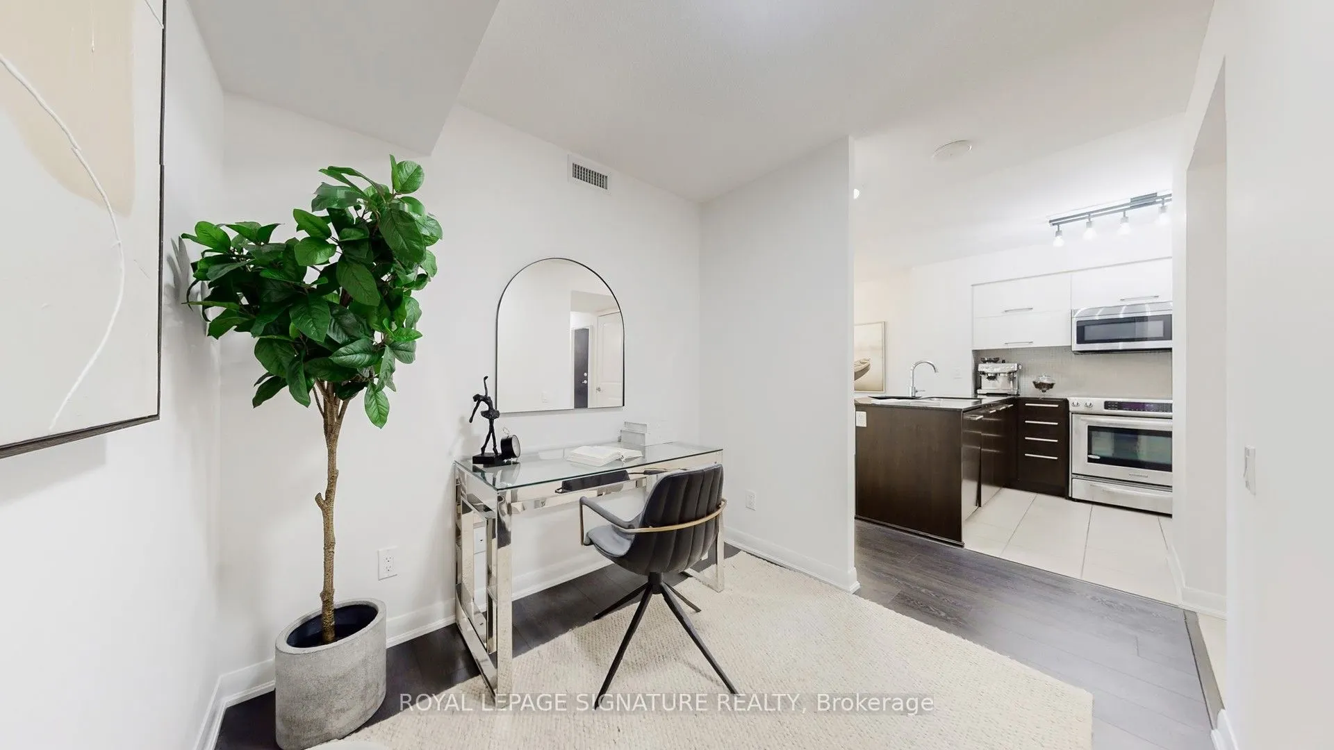5162 Yonge Street, #1807