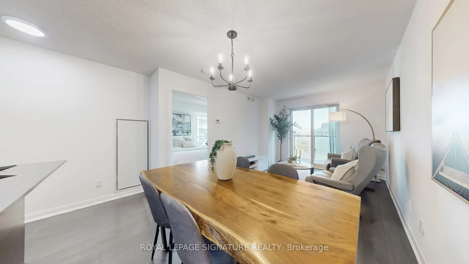 5162 Yonge Street, #1807