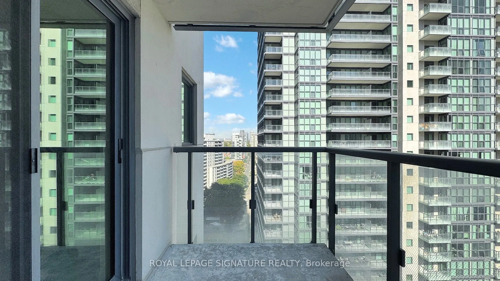 5162 Yonge Street, #1807