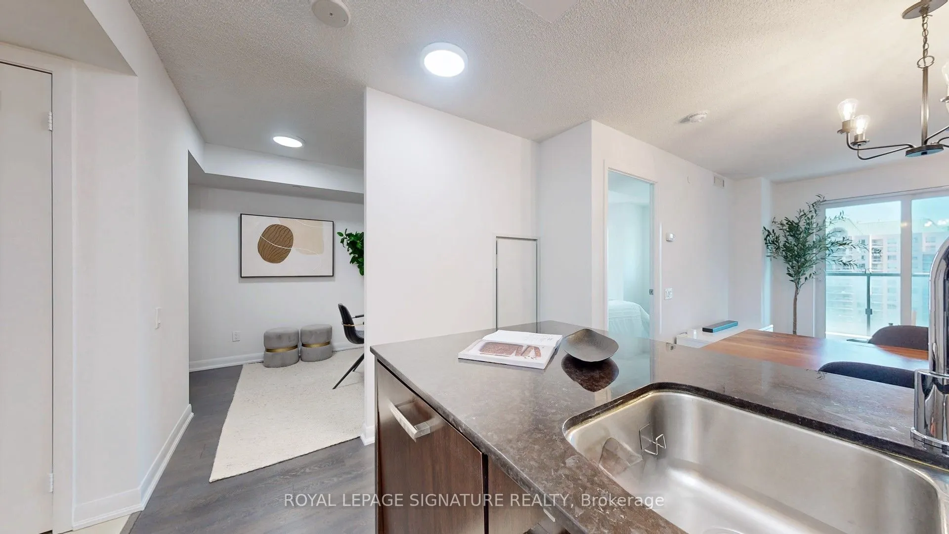 5162 Yonge Street, #1807
