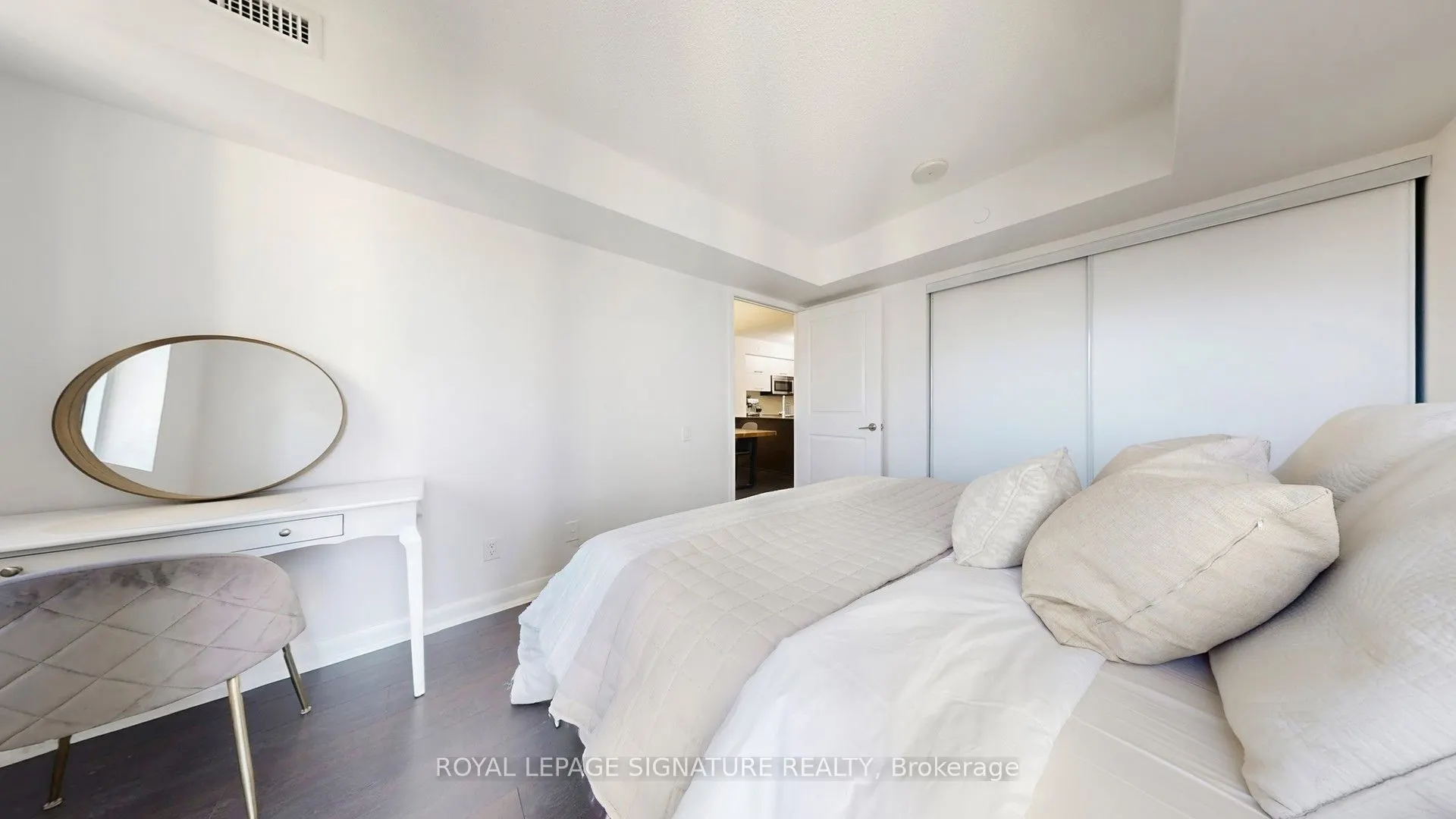 5162 Yonge Street, #1807