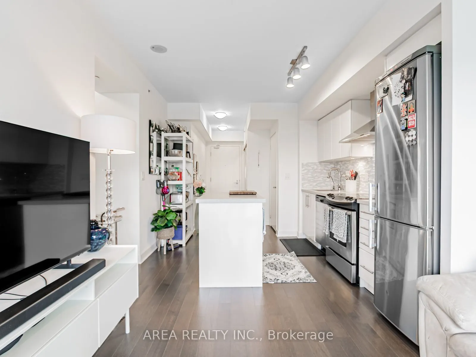 58 Orchard View Boulevard, #2009