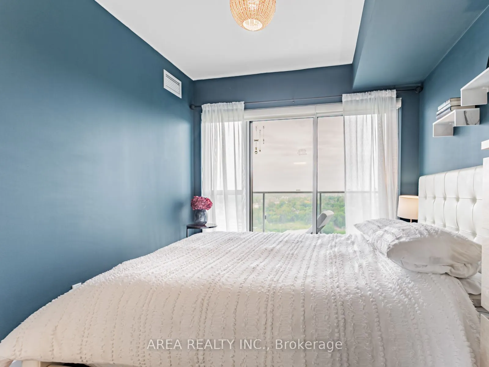 58 Orchard View Boulevard, #2009