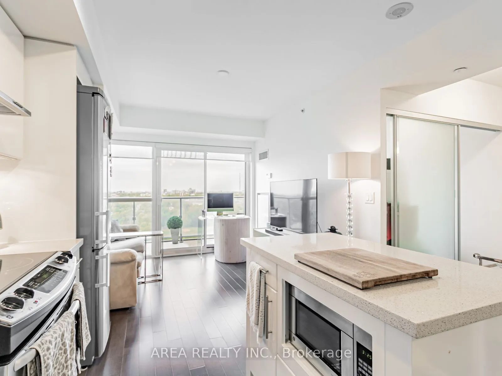 58 Orchard View Boulevard, #2009