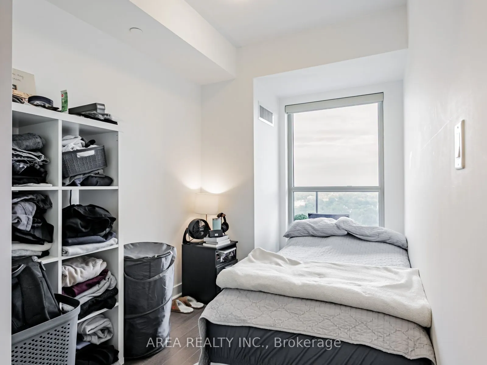 58 Orchard View Boulevard, #2009