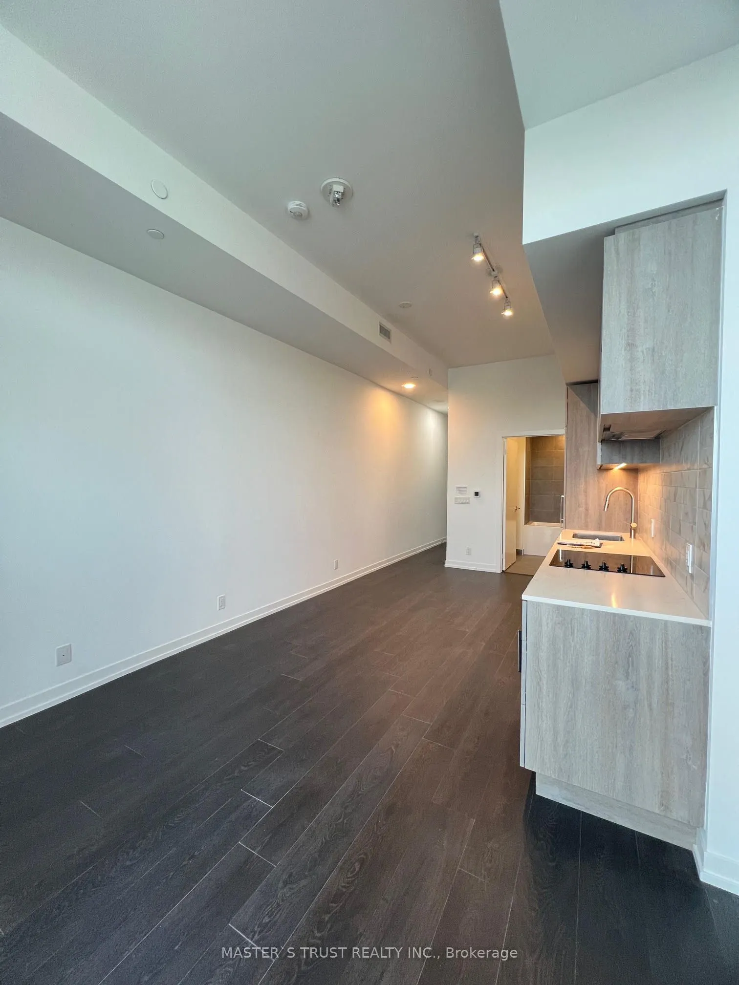 2020 Bathurst Street, #931