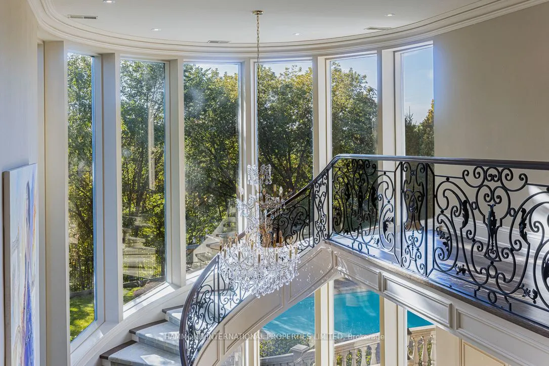32 Arjay Crescent