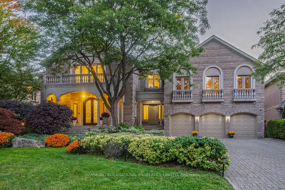 32 Arjay Crescent
